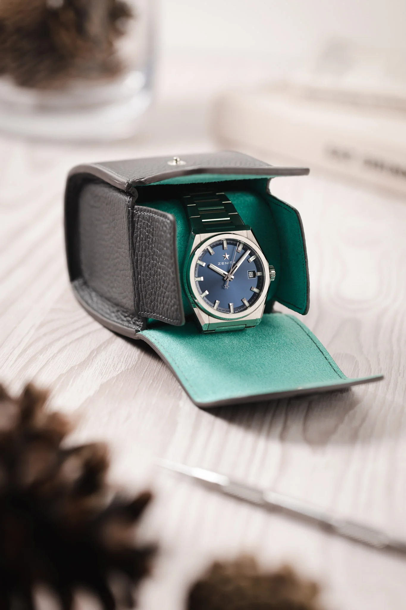 JPM Cubo Single Watch Leather Travel Case in GREY - Image 2
