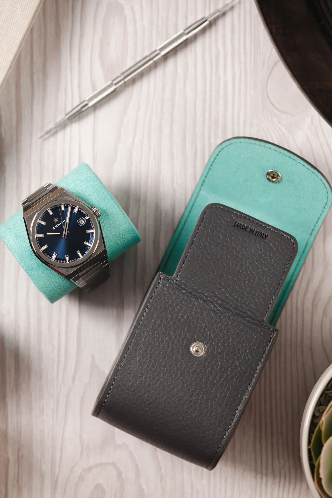 JPM Cubo Single Watch Leather Travel Case in GREY - Image 6