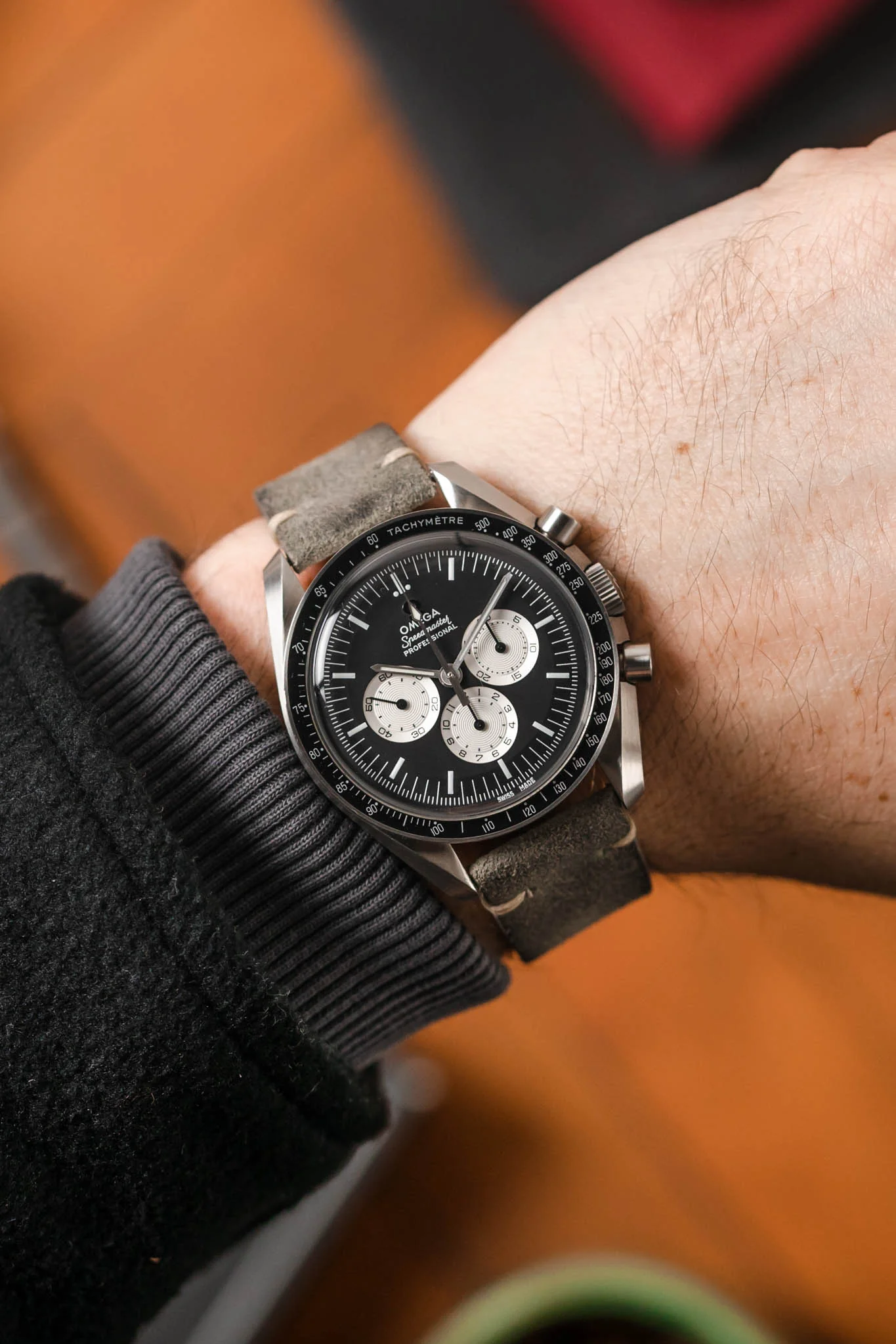 JPM Italian Distressed Tasso Leather Watch Strap in GREY - Image 2