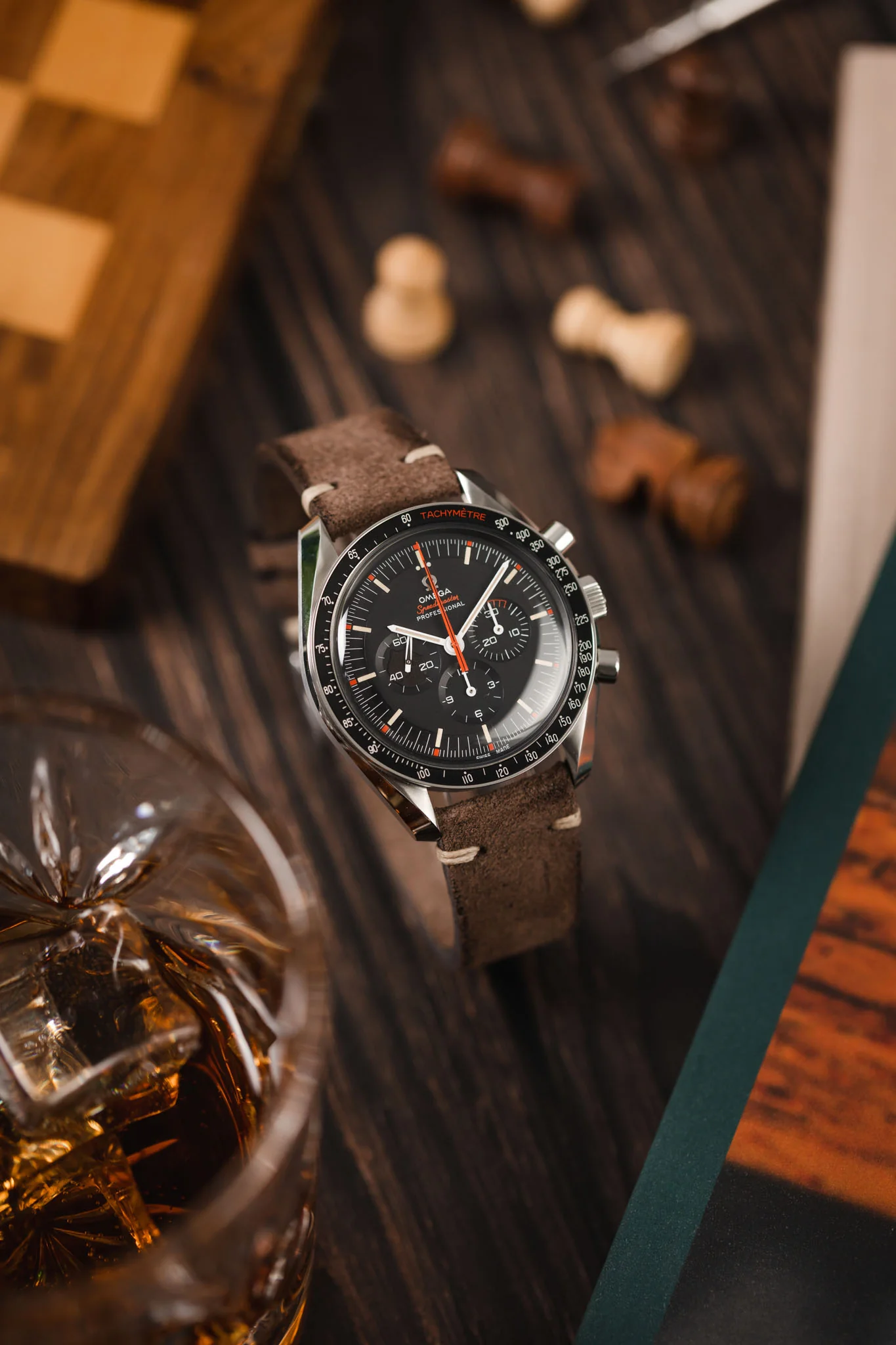 JPM Italian Distressed Tasso Leather Watch Strap in BROWN - Image 5