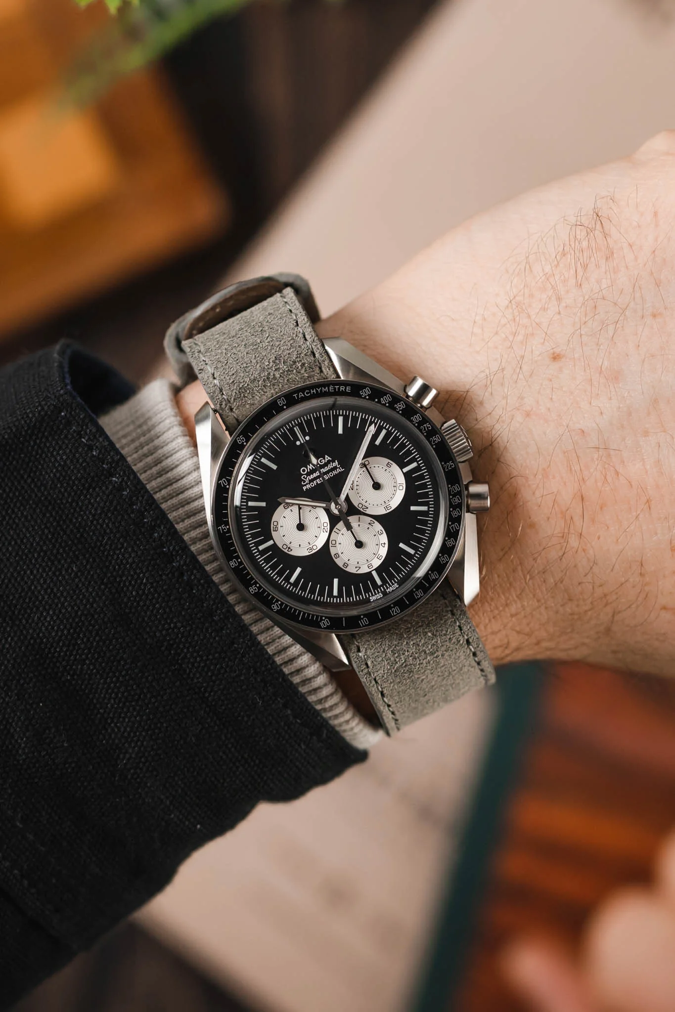 JPM Italian Leather One-Piece Watch Strap in TASSO GREY with Single Leather Keeper - Image 2
