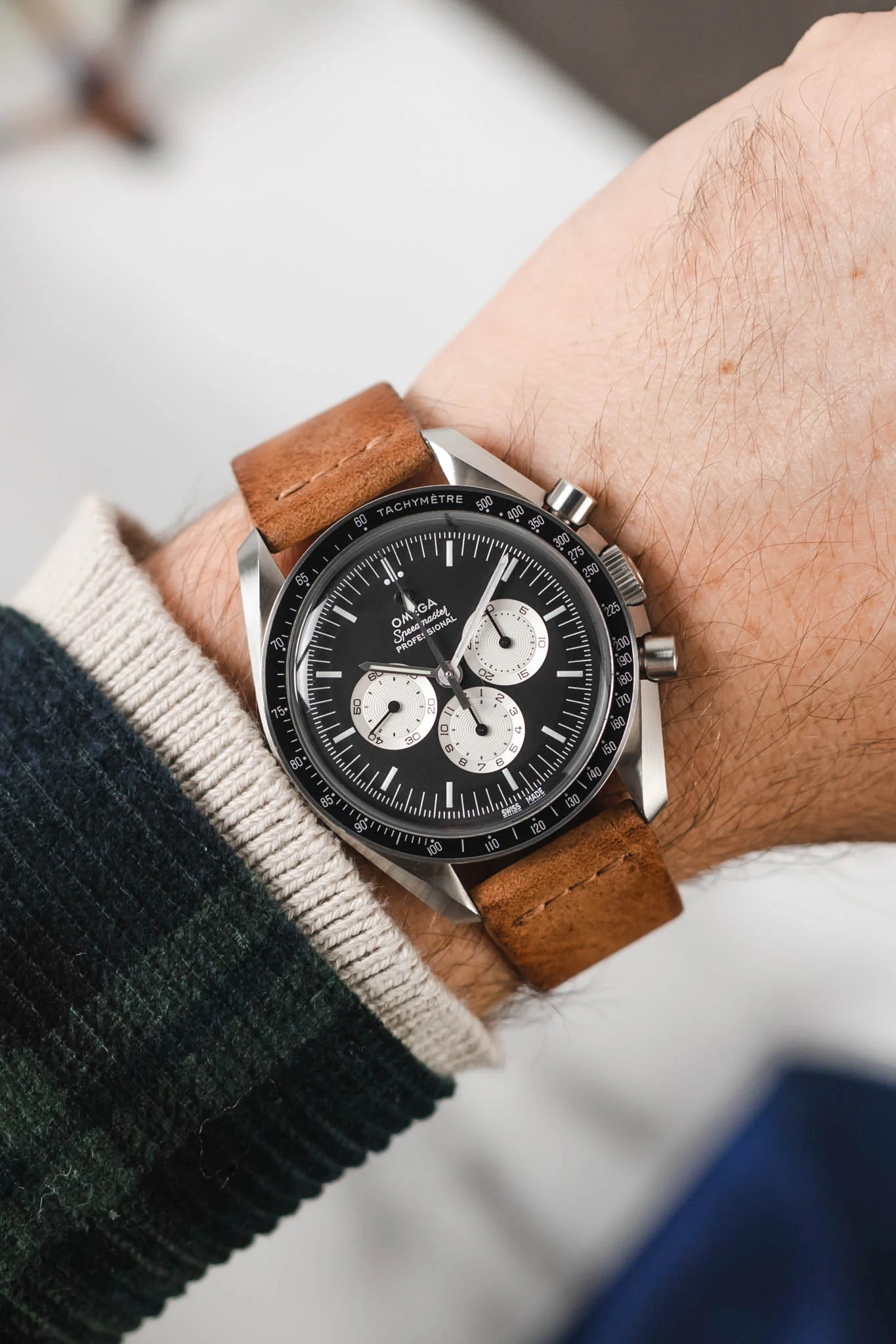 JPM Italian Vintage Leather Watch Strap with Tonal Stitch in MID BROWN - Image 2