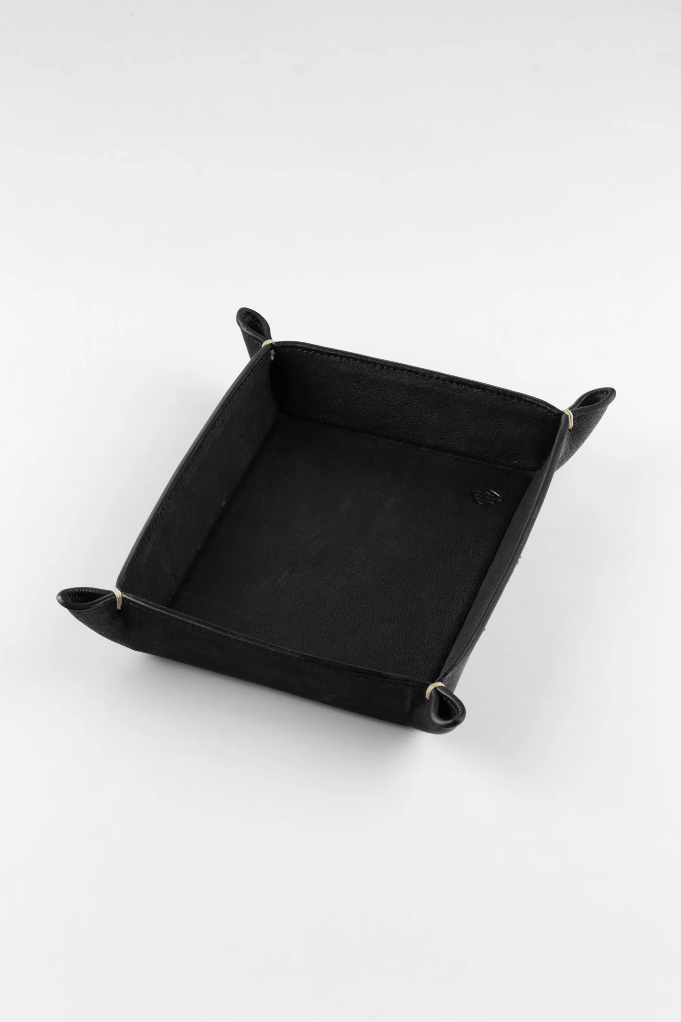 JPM Small Leather Valet Tray in BLACK - Image 4