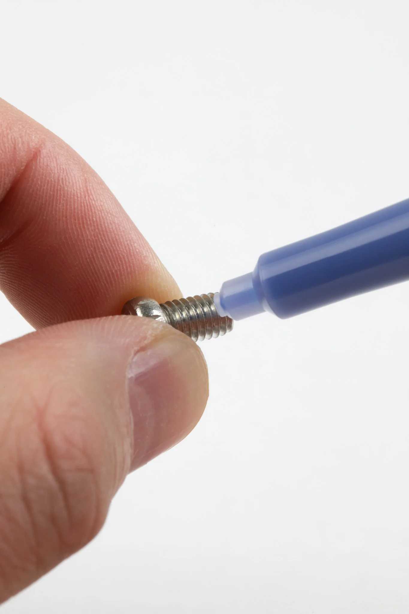 LOCTITE 243 Lock 'n' Seal Thread Lock - Image 3