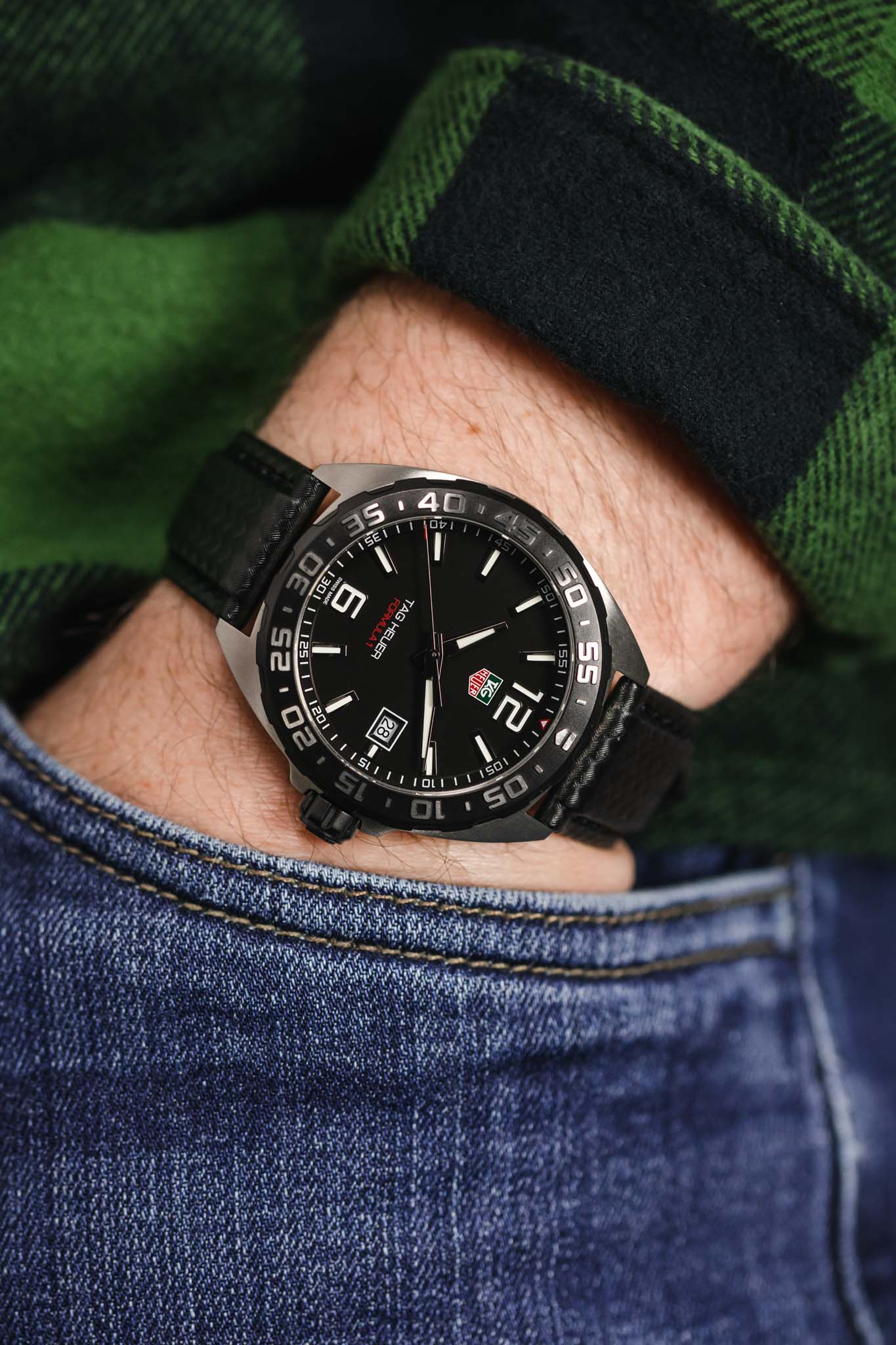 Morellato BIKING Carbon Fibre-Embossed Calfskin Leather Watch Strap in BLACK with BLACK Stitch - Image 6