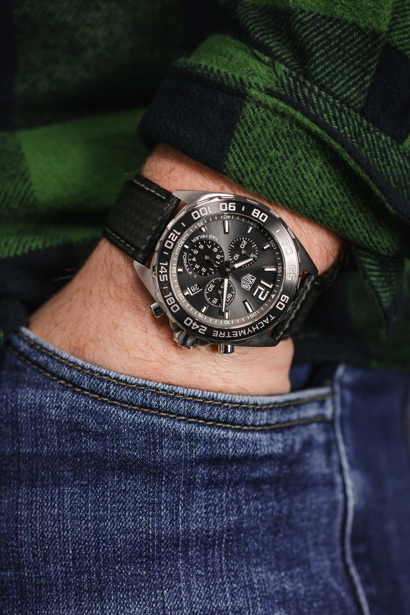 Morellato BIKING Carbon Fibre-Embossed Calfskin Leather Watch Strap in BLACK with GREY Stitch - Image 6