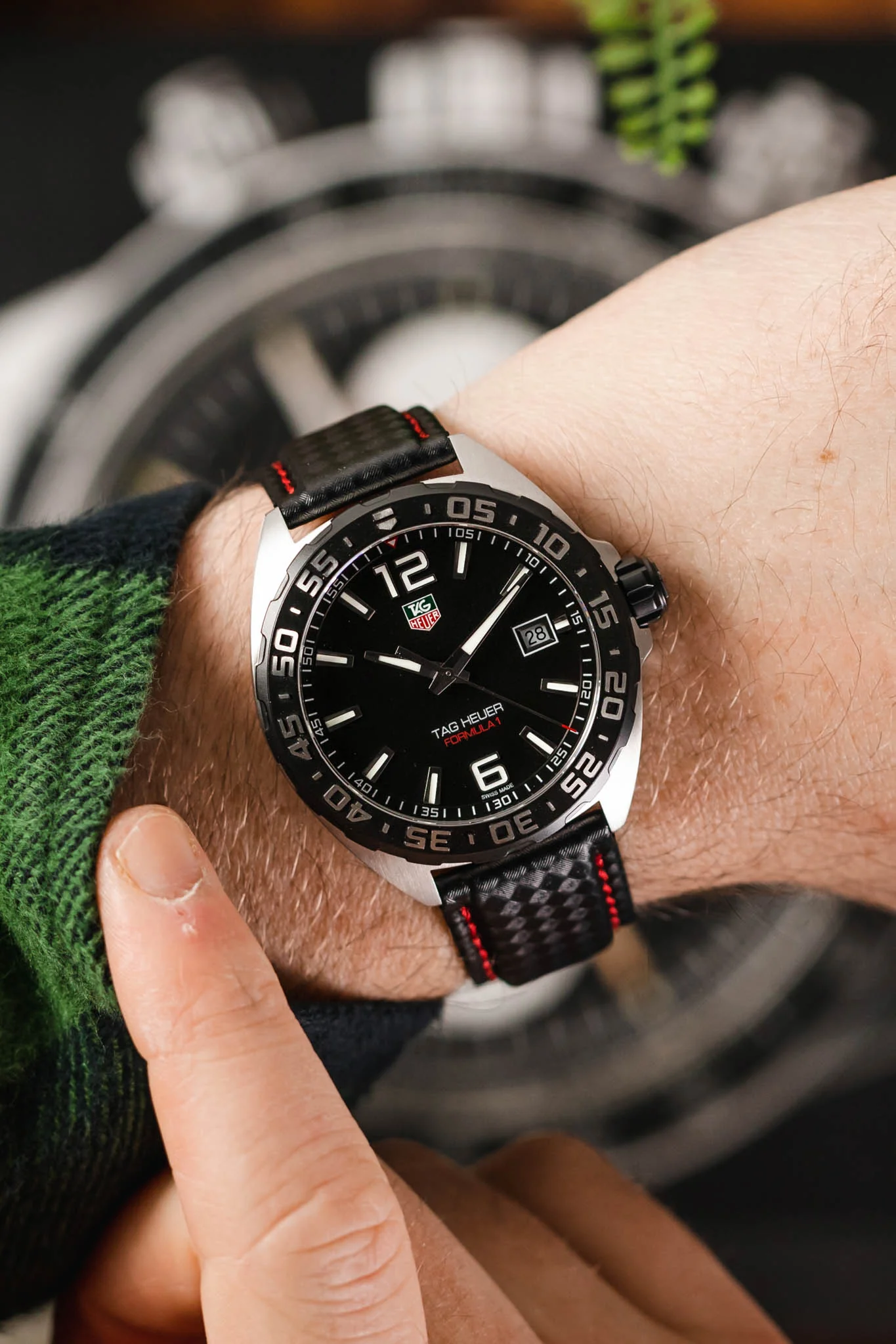 Morellato BIKING Carbon Fibre-Embossed Calfskin Leather Watch Strap in BLACK with RED Stitching - Image 2