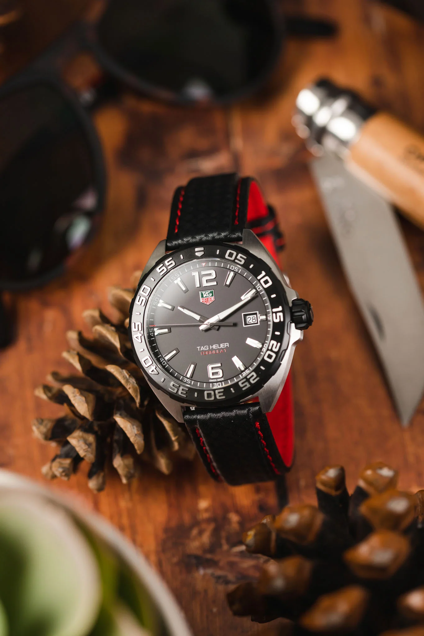 Morellato BIKING Carbon Fibre-Embossed Calfskin Leather Watch Strap in BLACK with RED Stitching - Image 4