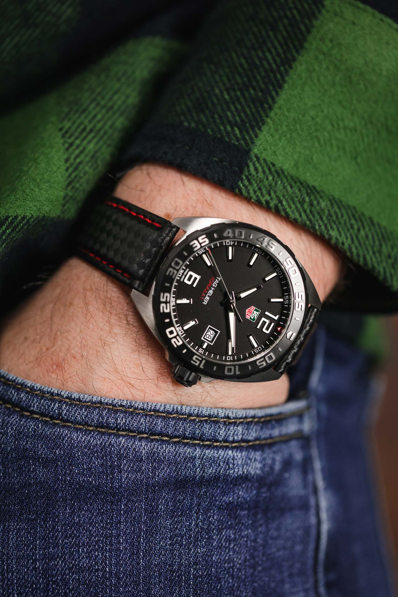 Morellato BIKING Carbon Fibre-Embossed Calfskin Leather Watch Strap in BLACK with RED Stitching - Image 6