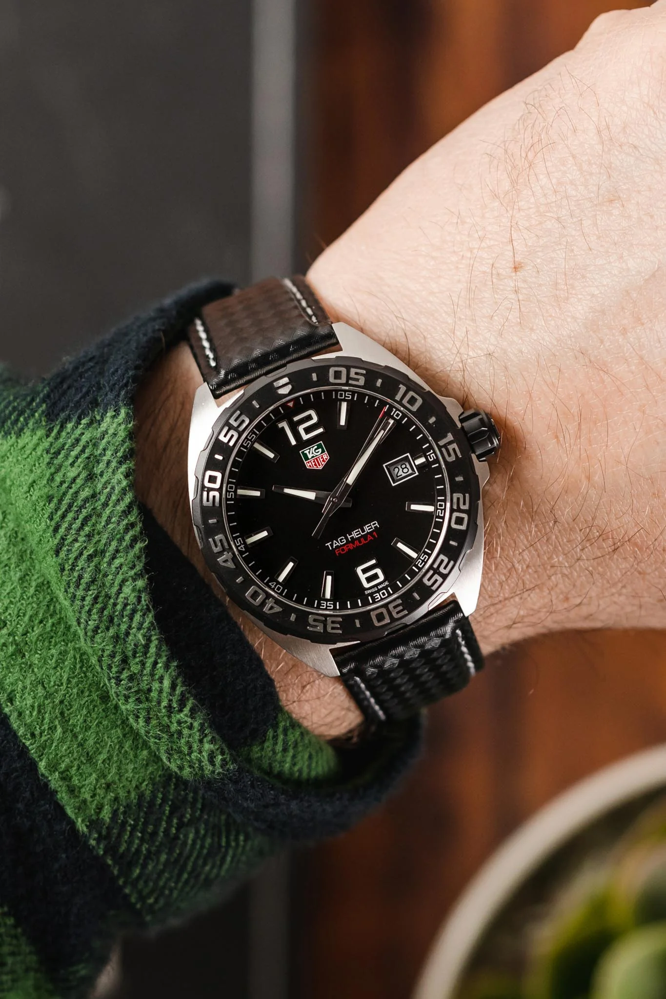 Morellato BIKING Carbon Fibre-Embossed Calfskin Leather Watch Strap in BLACK with WHITE Stitching - Image 2