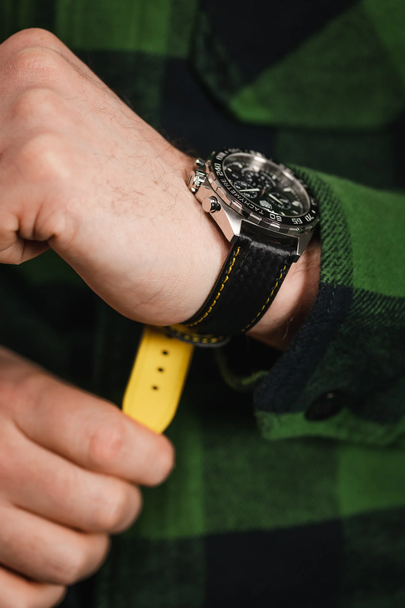 Morellato BIKING Carbon Fibre-Embossed Calfskin Leather Watch Strap in BLACK with YELLOW Stitching - Image 6
