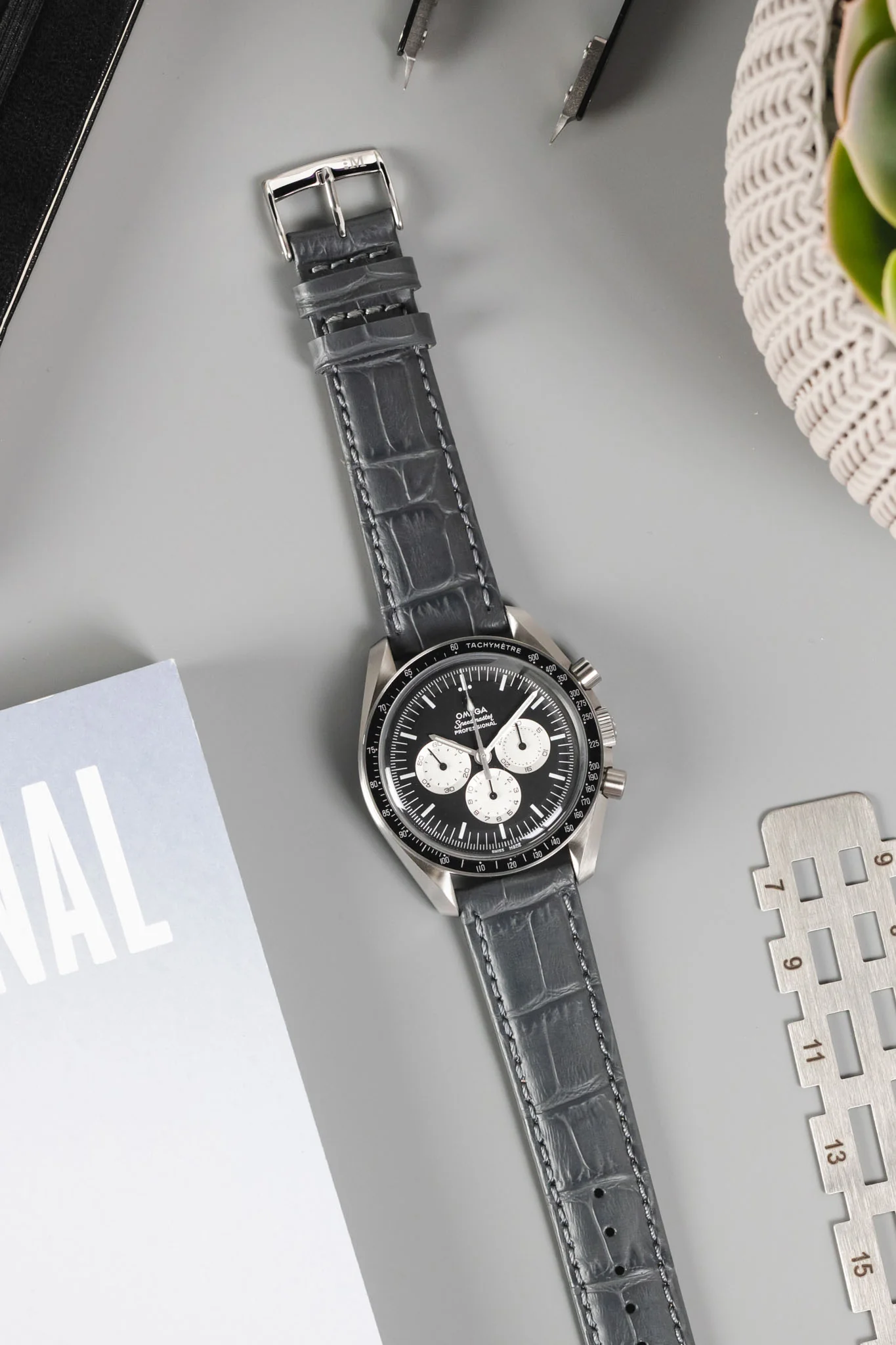 Morellato BOLLE Alligator-Embossed Calfskin Leather Watch Strap in DARK GREY - Image 8
