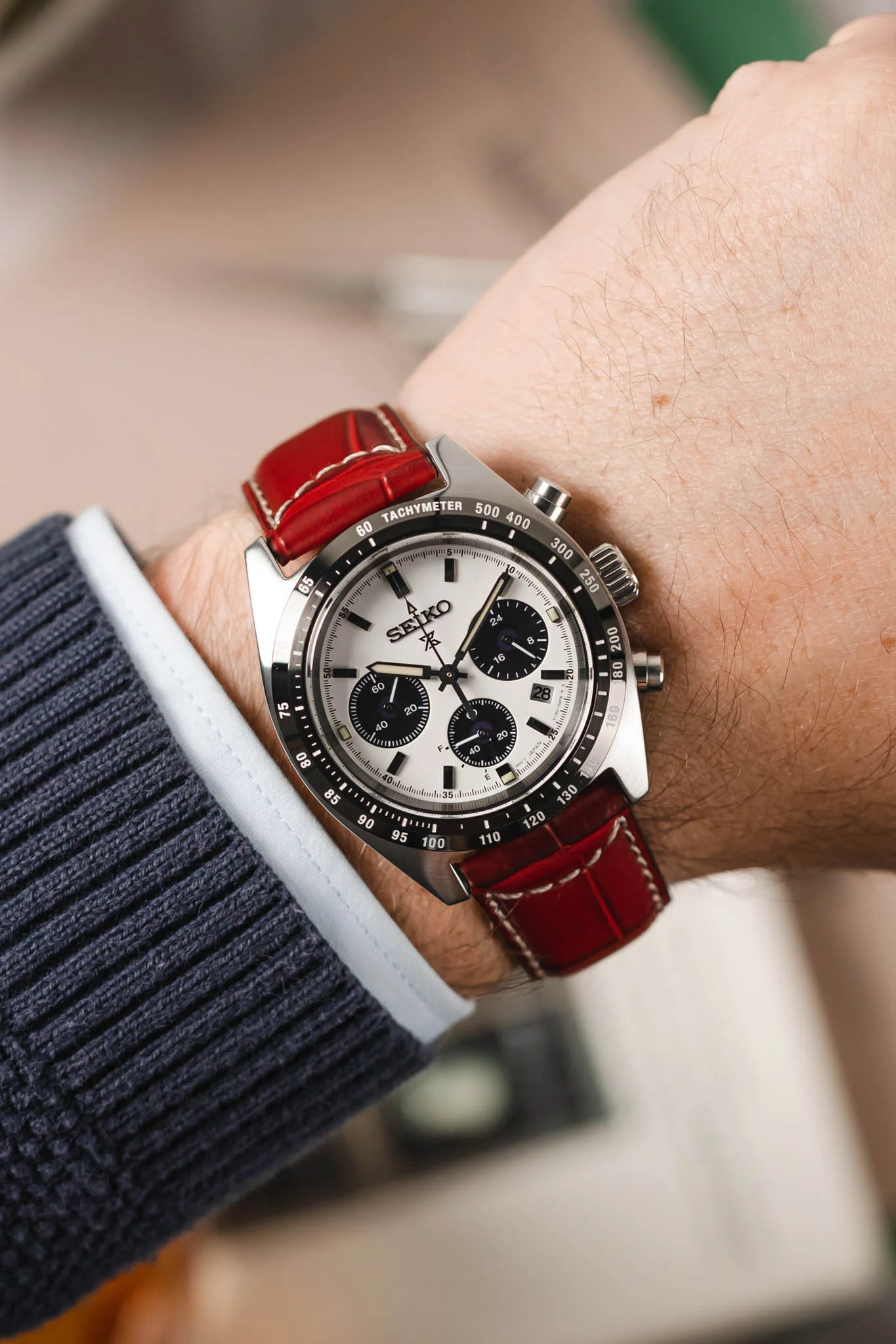 Morellato GUTTUSO Alligator-Embossed Leather Watch Strap in BURGUNDY - Image 2