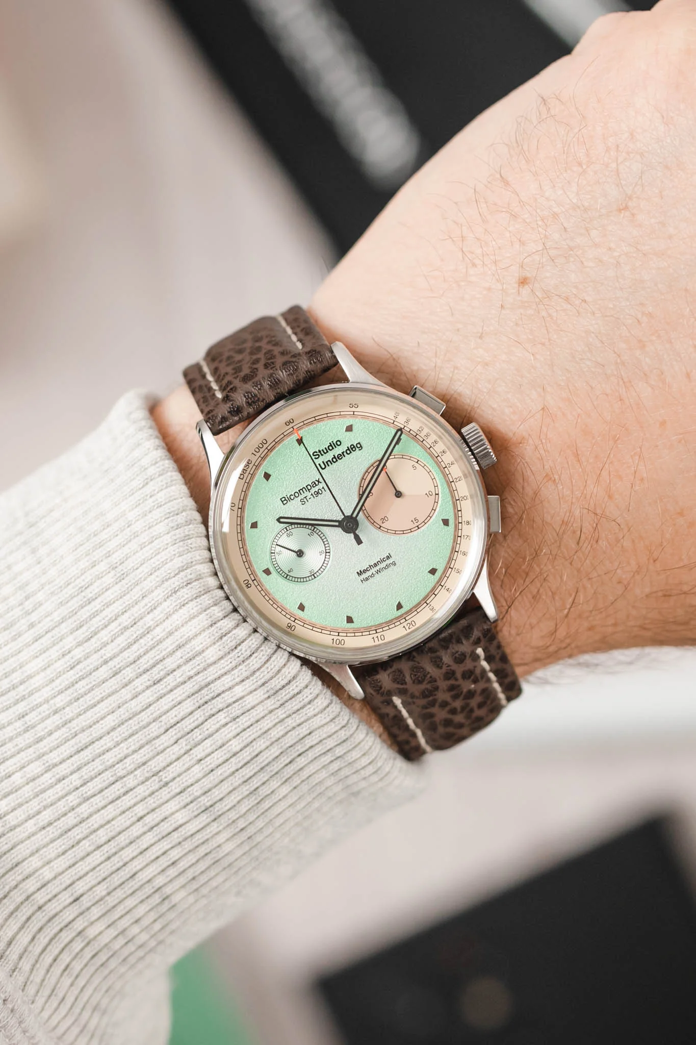 Morellato KUGA Padded Calfskin Leather Watch Strap in DARK BROWN - Image 2