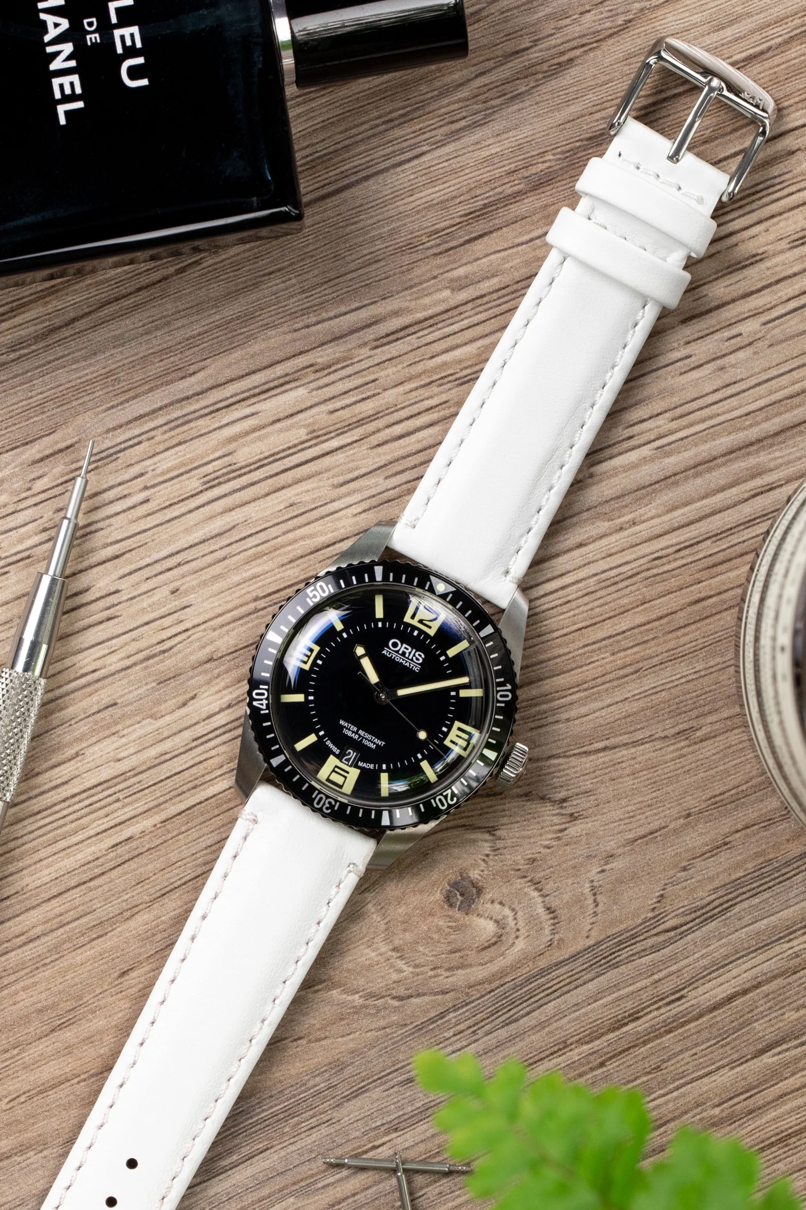 Morellato ROWING Water-Resistant Calfskin Leather Watch Strap in WHITE - Image 2
