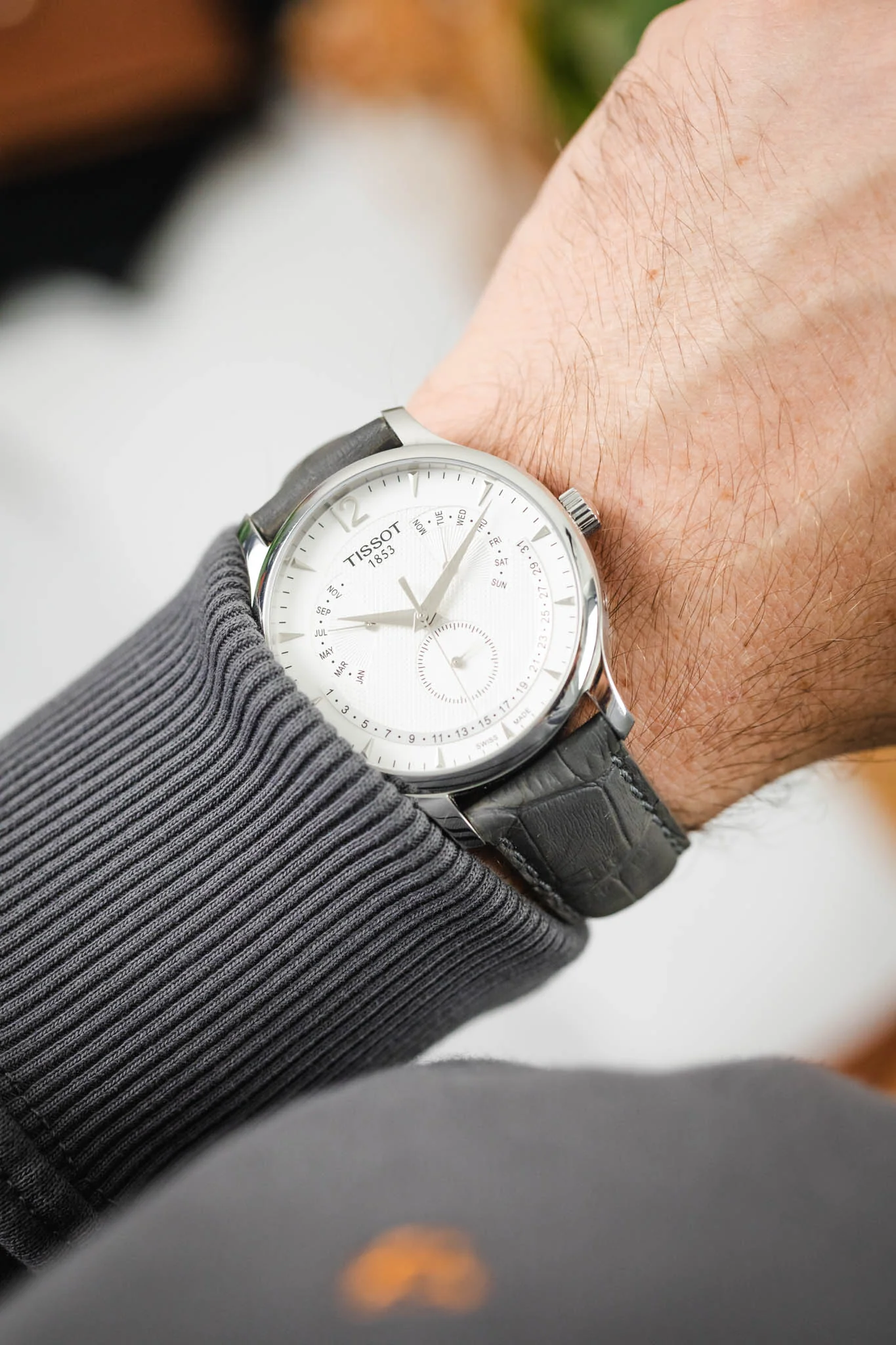 Morellato SOCCER Alligator-Embossed Calfskin Leather Watch Strap in GREY - Image 6