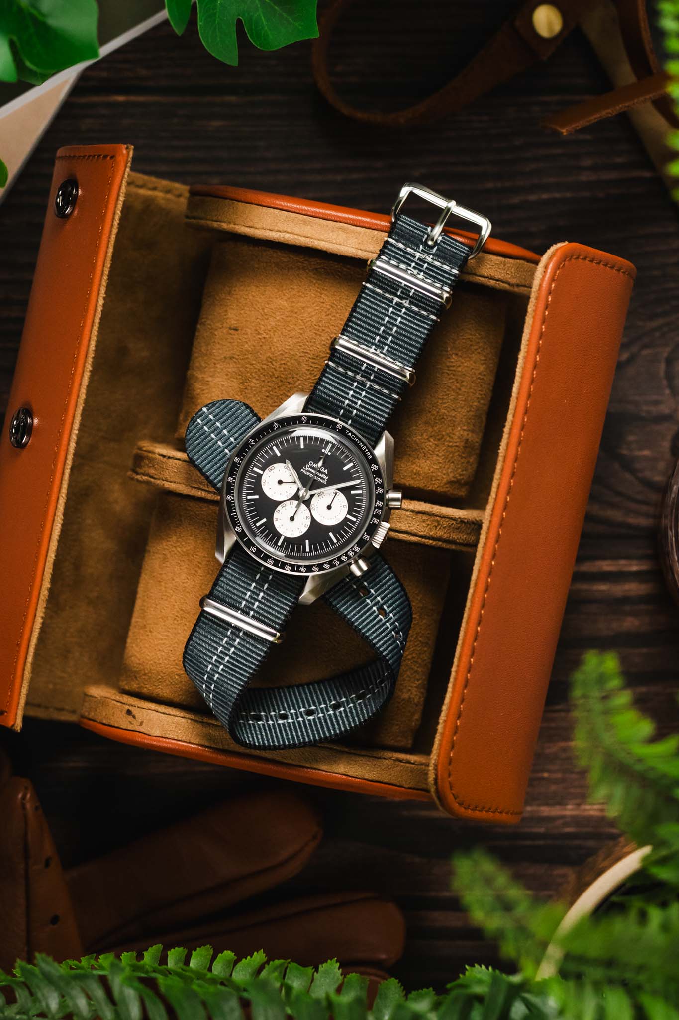 Nylon Watch Strap in GREY with White Stitch and Polished Buckle & Keepers - Image 6