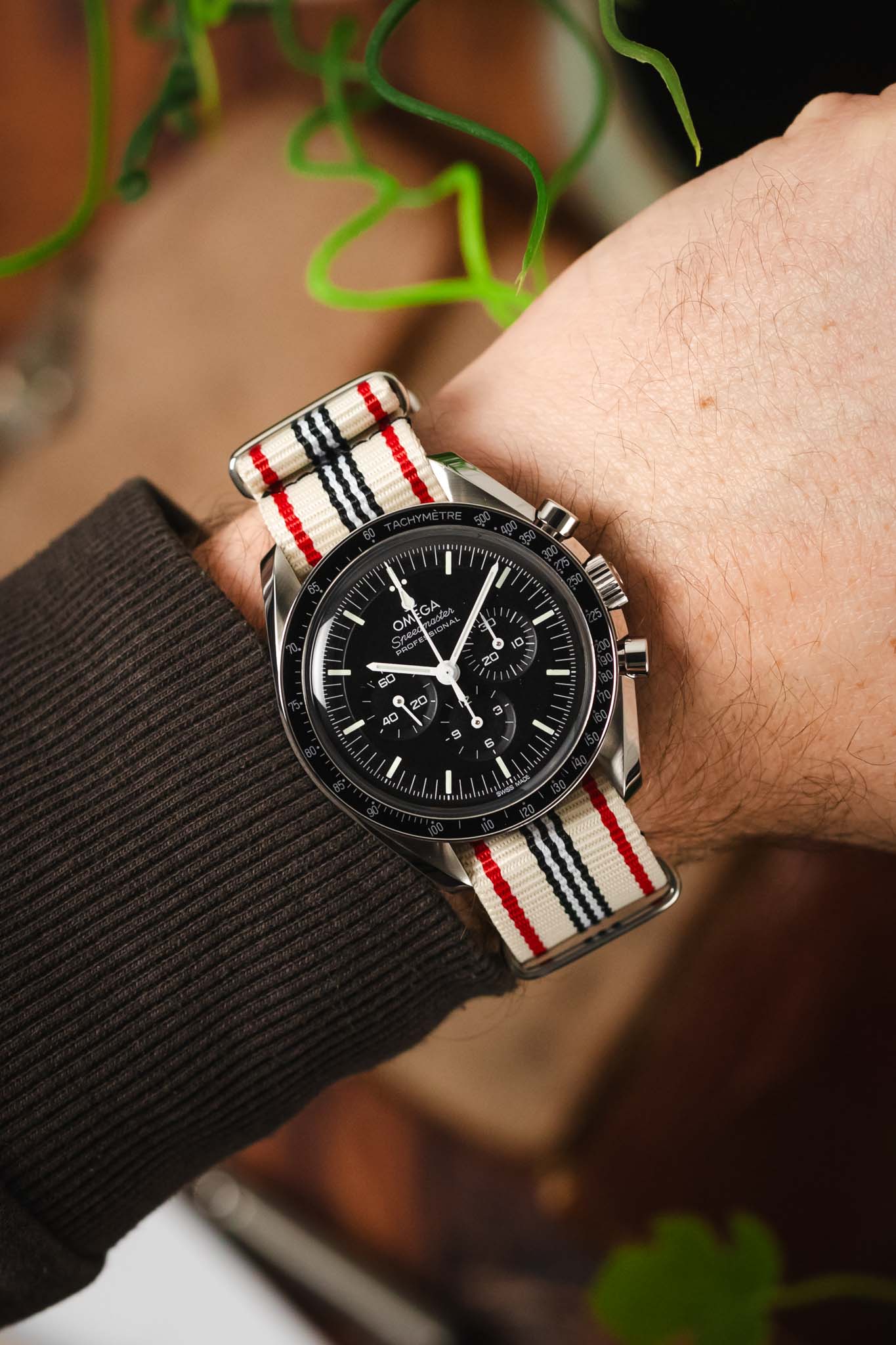 Nylon Watch Strap in CREAM/RED/WHITE with Polished Buckle and Keepers - Image 2