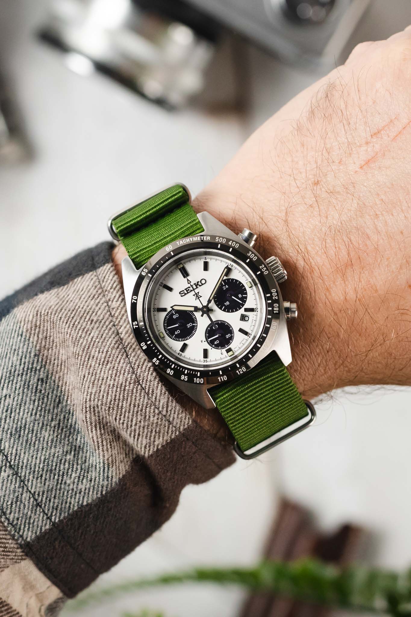 Nylon Watch Strap in GREEN with Brushed Buckle and Keepers - Image 2