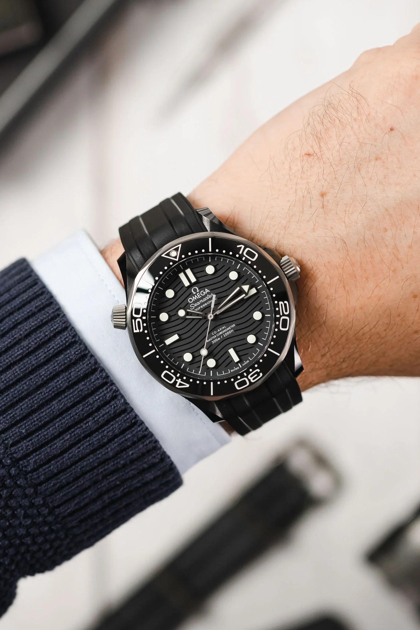 OMEGA 210.92.44.20.01.002 Seamaster Diver 300m Co‑Axial 43.5mm Master Chronometer - Black Dial - Image 2