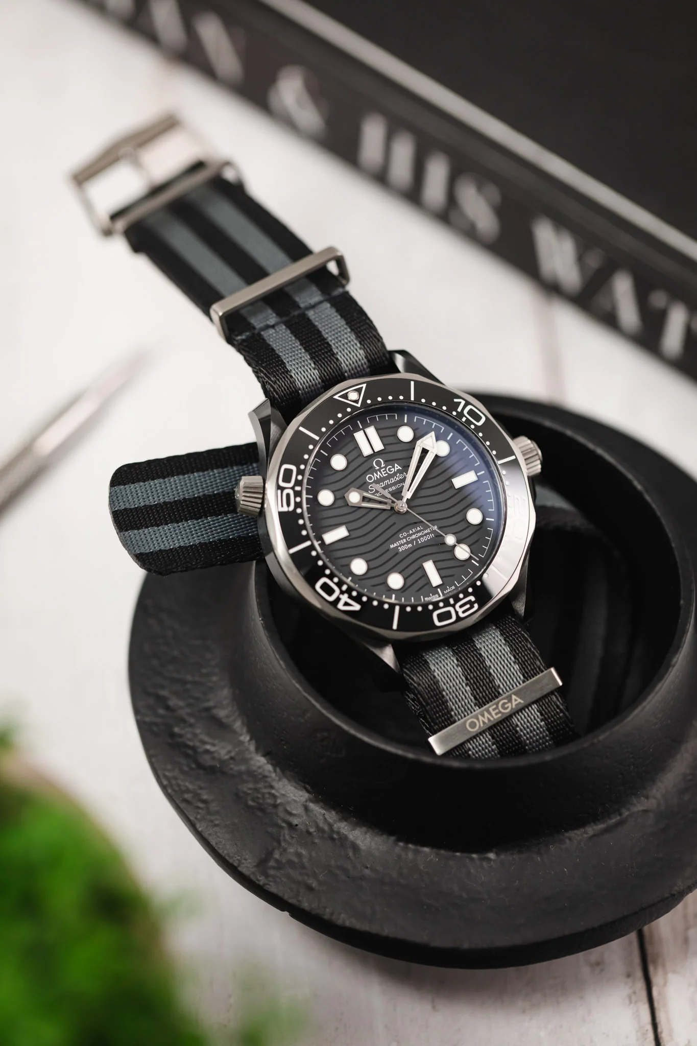 OMEGA 210.92.44.20.01.002 Seamaster Diver 300m Co‑Axial 43.5mm Master Chronometer - Black Dial - Image 7