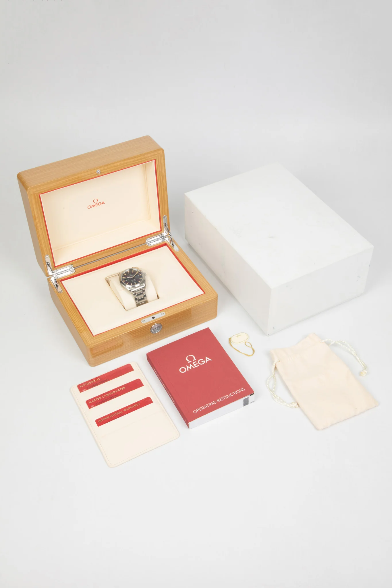 OMEGA 220.10.40.20.01.001 Seamaster Railmaster 40mm Co-Axial Master Chronometer - Brushed Black Dial - Image 9