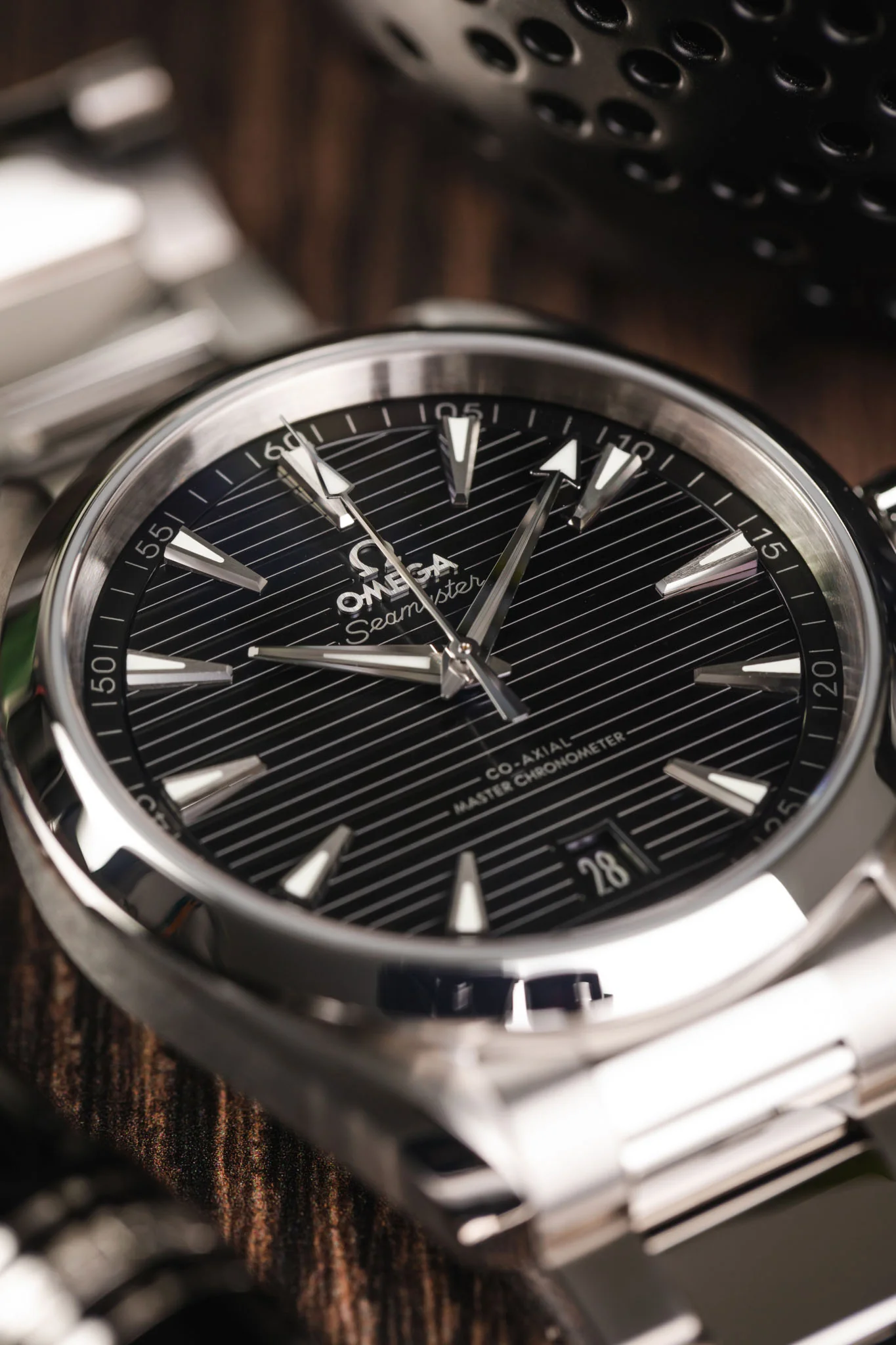 OMEGA 220.10.41.21.01.001 Seamaster Aqua Terra 150m 41mm Co‑Axial Master Chronometer - Teaked Black Dial - Image 7