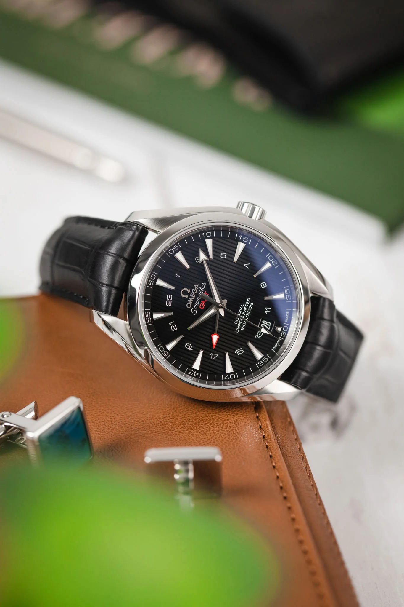 OMEGA Seamaster Aqua Terra GMT 150m Co‑Axial Chronometer 43mm  - Black Teaked Dial & Black Alligator Strap - Image 4