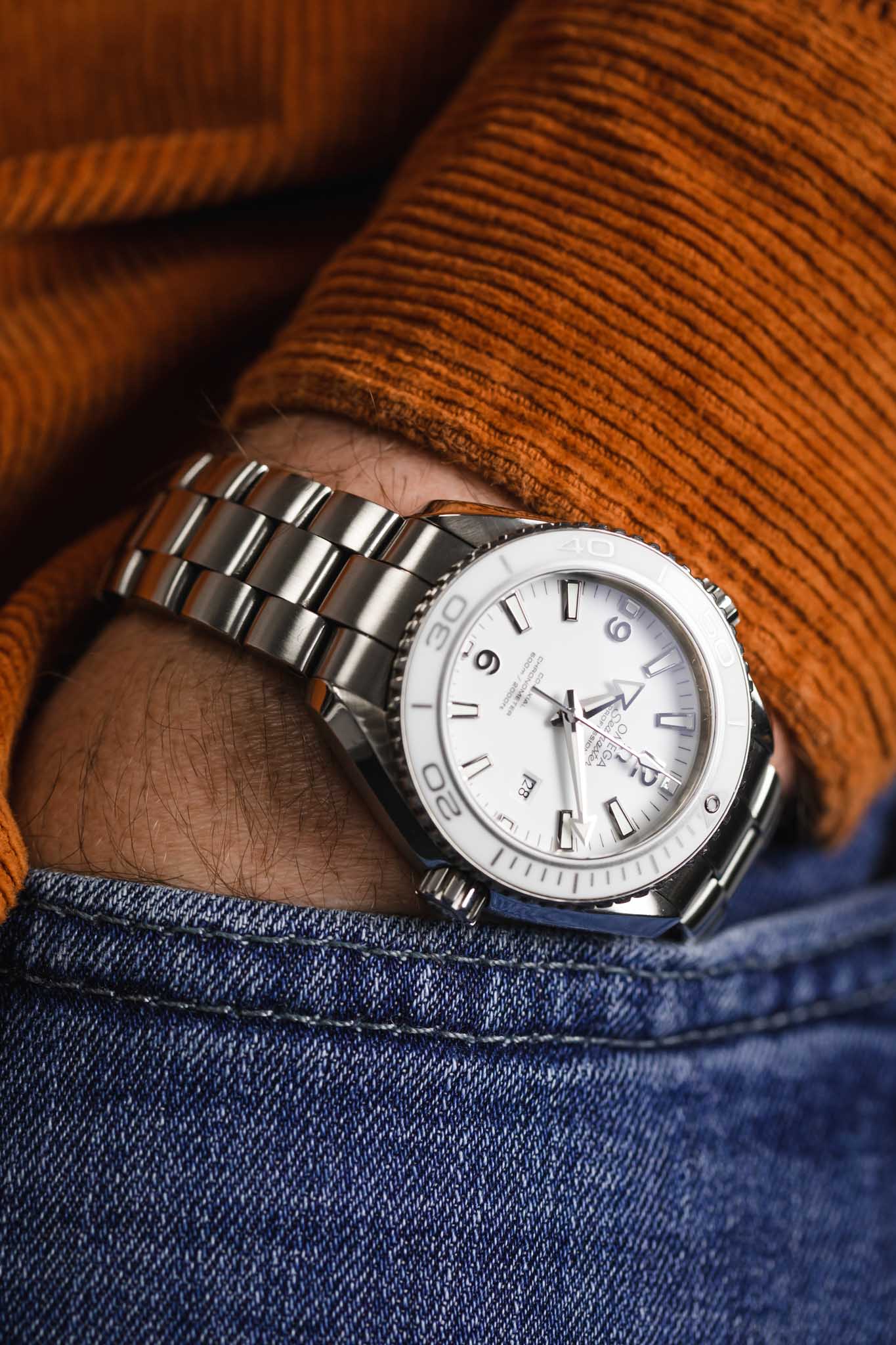 OMEGA Seamaster Planet Ocean Mid Size - Image 6