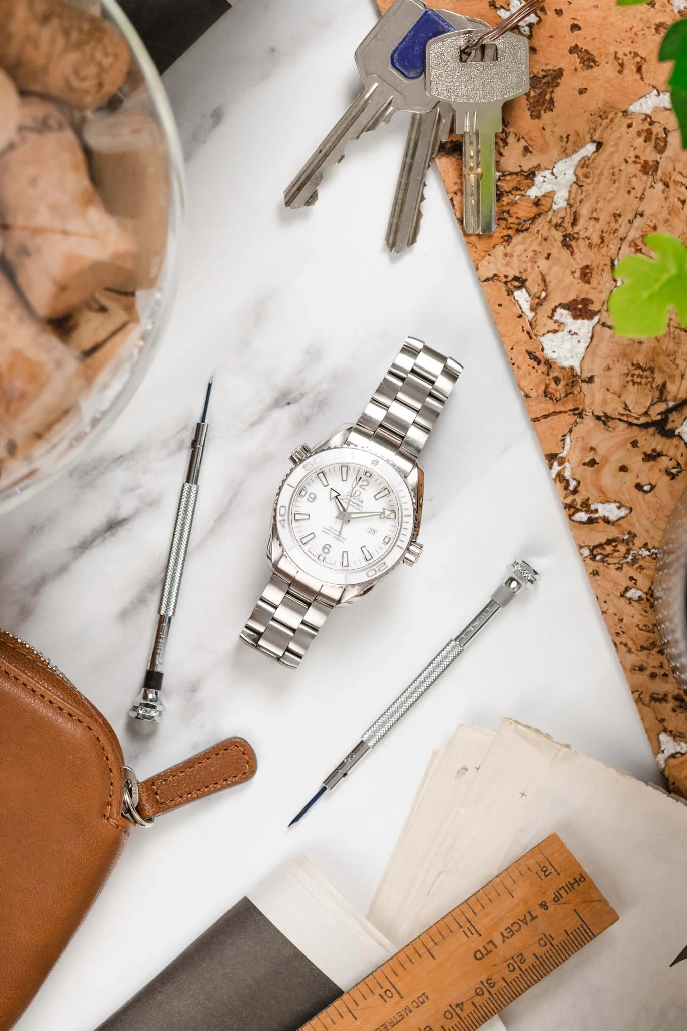 OMEGA Seamaster Planet Ocean Mid Size - Image 8