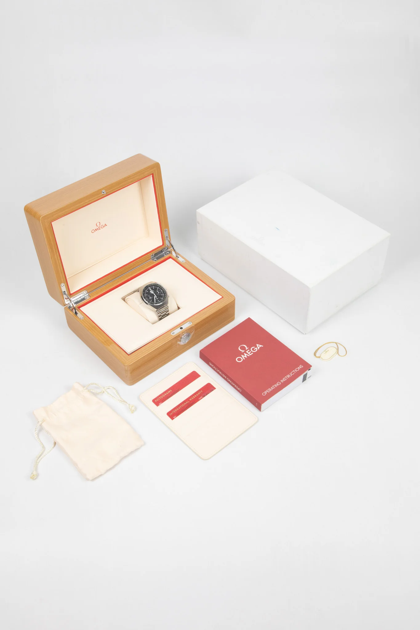 OMEGA 327.10.43.50.01.001 Speedmaster Mark II 42.5mm Co-Axial Chronograph - Black Dial - Image 10