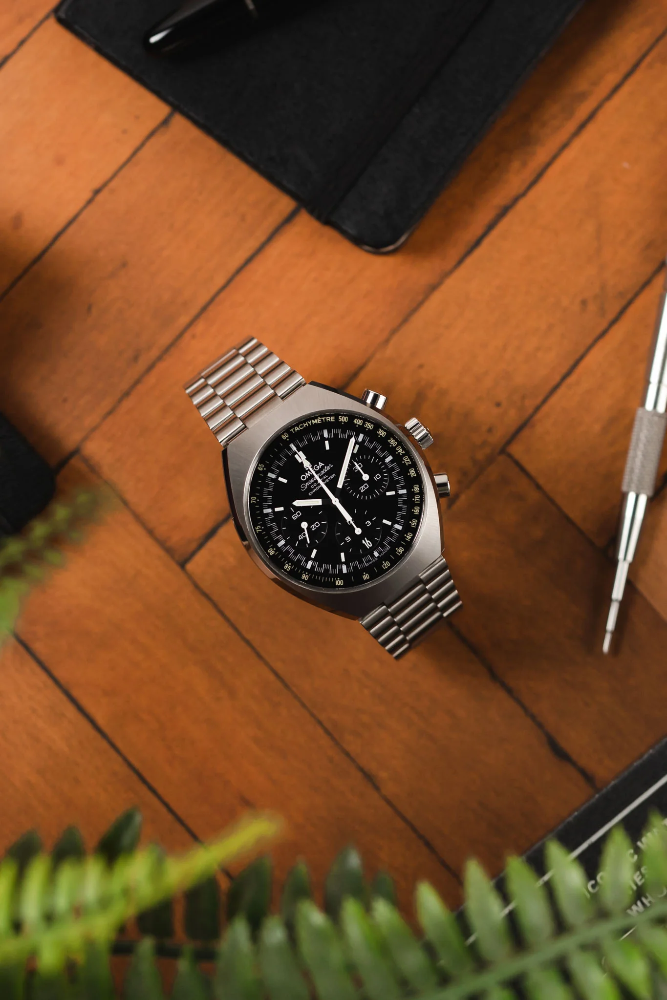 OMEGA 327.10.43.50.01.001 Speedmaster Mark II 42.5mm Co-Axial Chronograph - Black Dial - Image 6