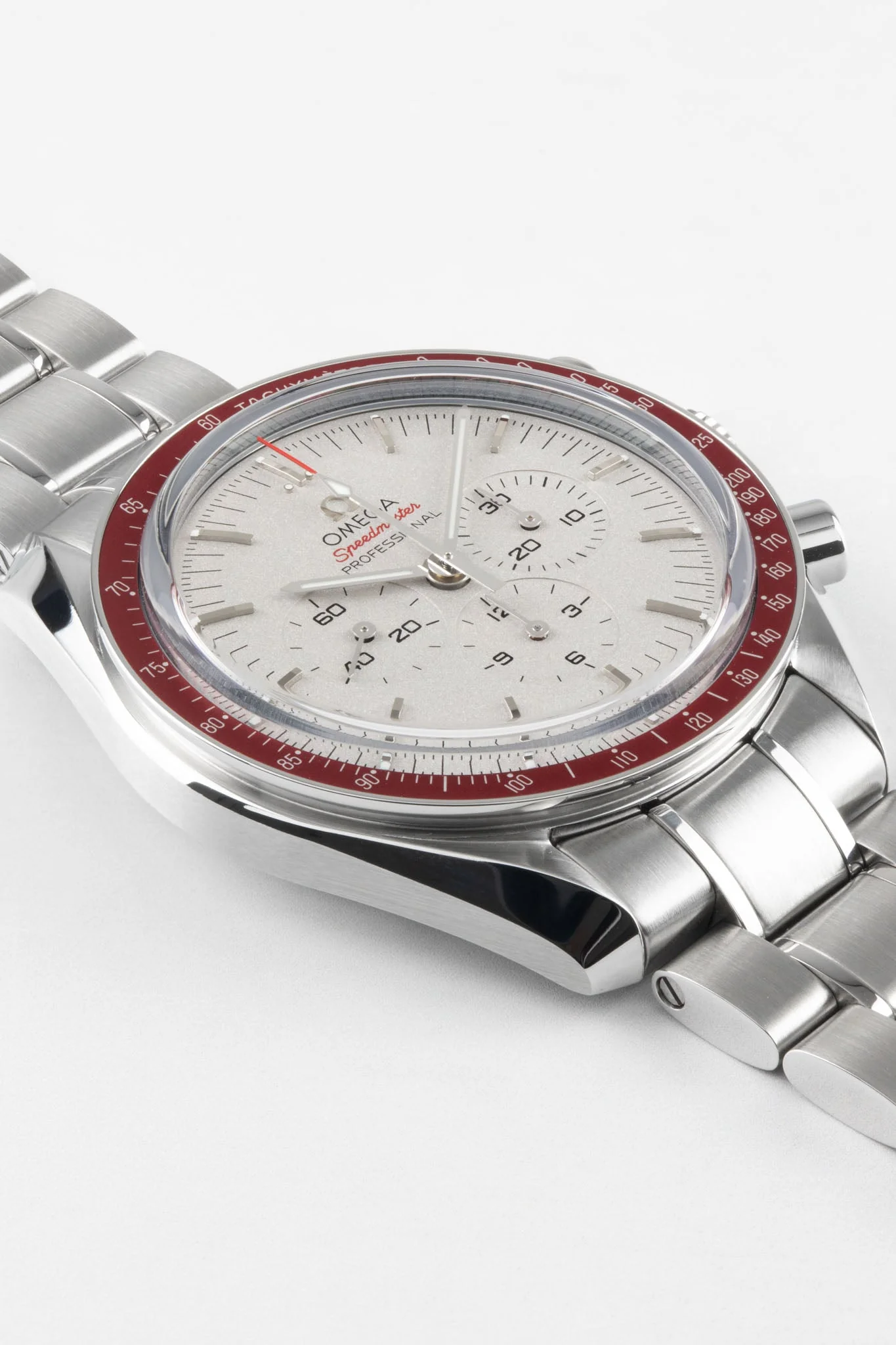 OMEGA Speedmaster Tokyo 2020 Rising Sun Watch - Image 3