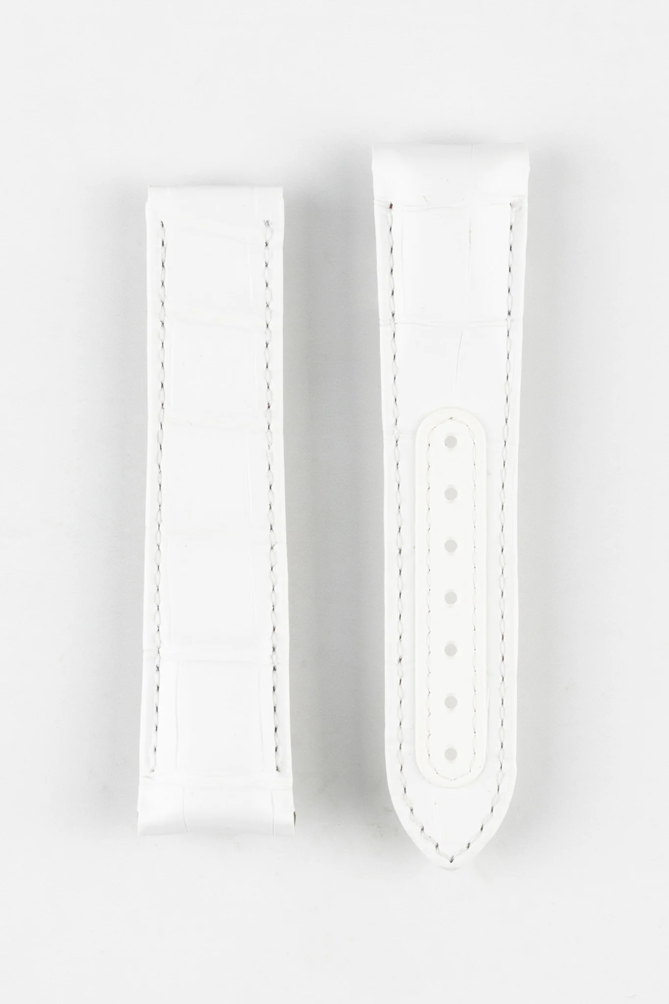 OMEGA CUZ004401 'White Side of The Moon' 21mm Alligator Deployment Strap - WHITE - Image 4