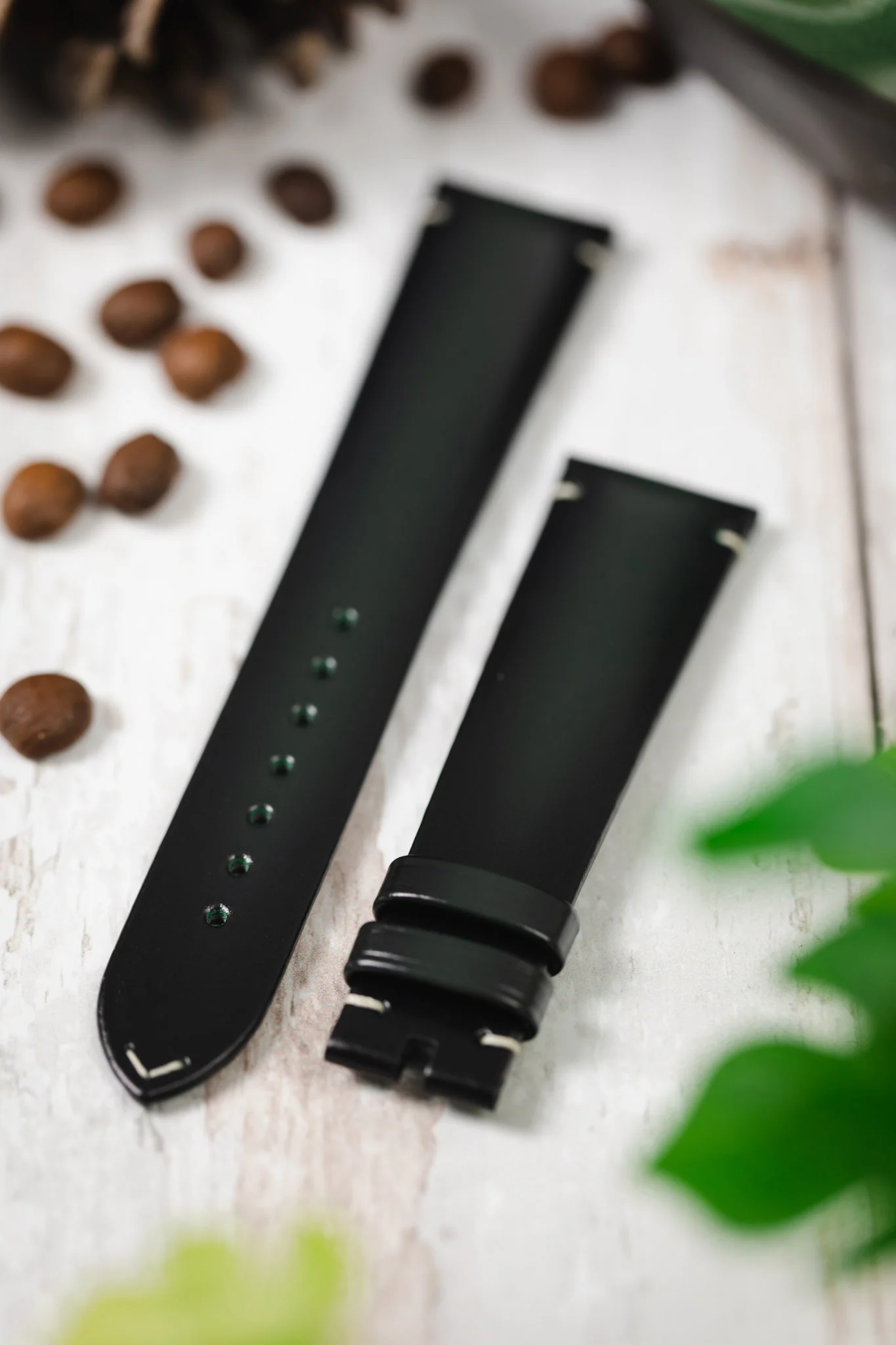 OMEGA CUZ015669 Speedmaster 57 Vintage Style 20mm Leather Watch Strap - DARK GREEN - Image 2