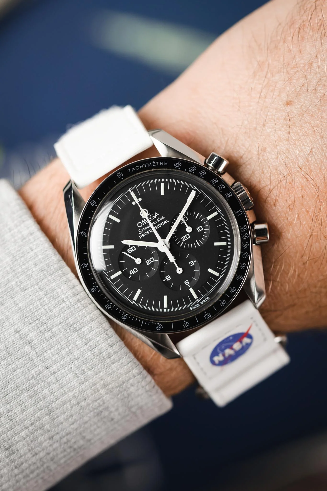 OMEGA CWZ016041 2-Piece NASA Speedmaster Moonwatch Velcro® Strap - WHITE - Image 2