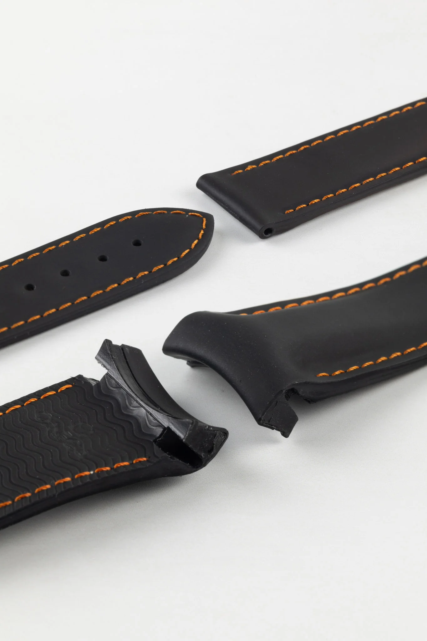 OMEGA Planet Ocean Deployment Rubber Watch Strap in BLACK / ORANGE - Image 3
