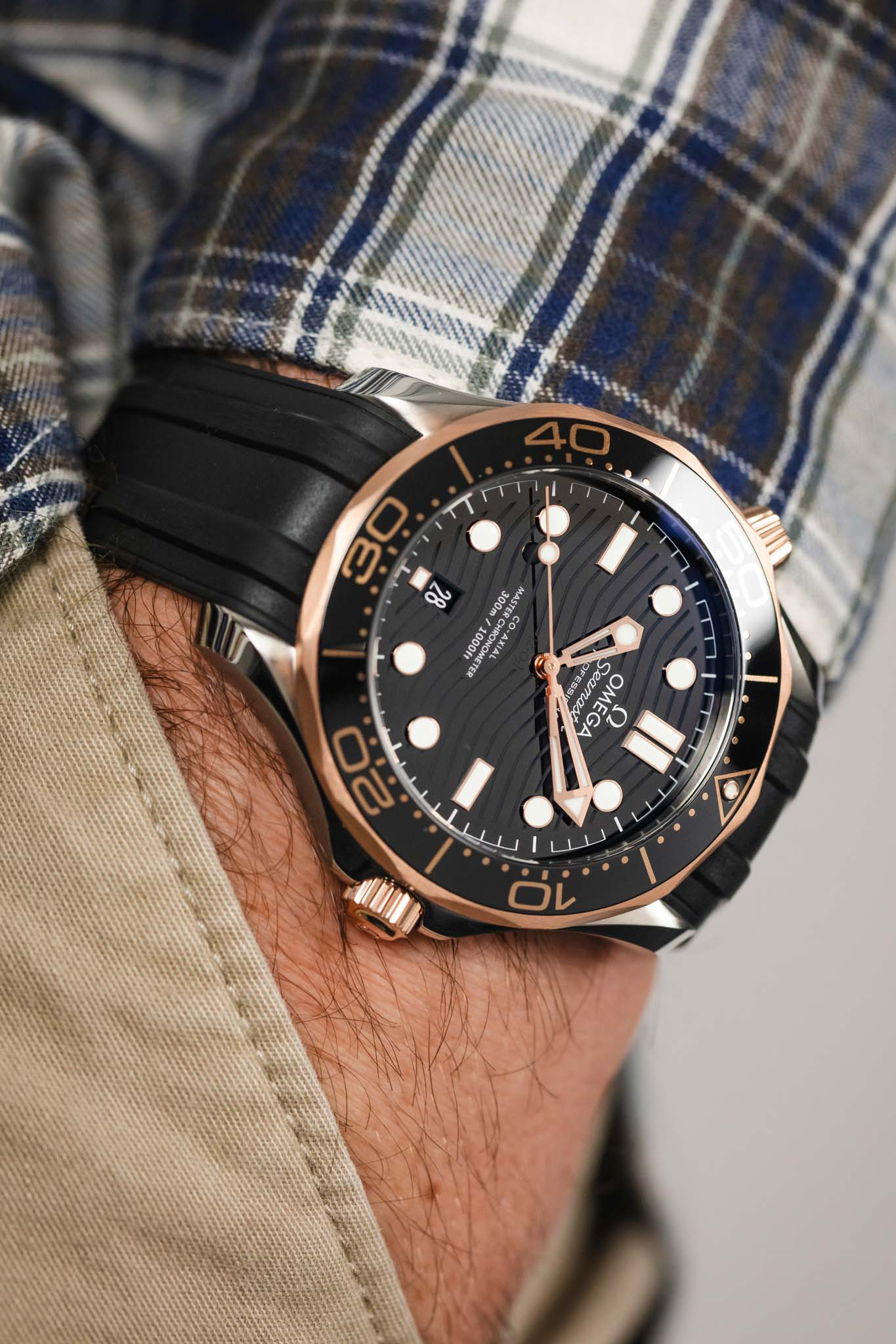 OMEGA Seamaster 300M 42mm Dive Watch - Black Dial - Image 6