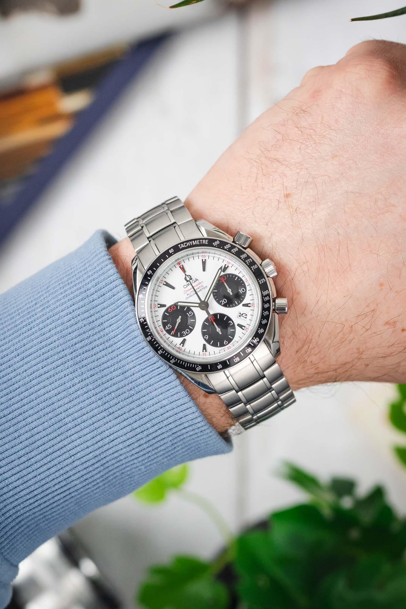 OMEGA Speedmaster Date 40mm - Panda Dial - Image 2
