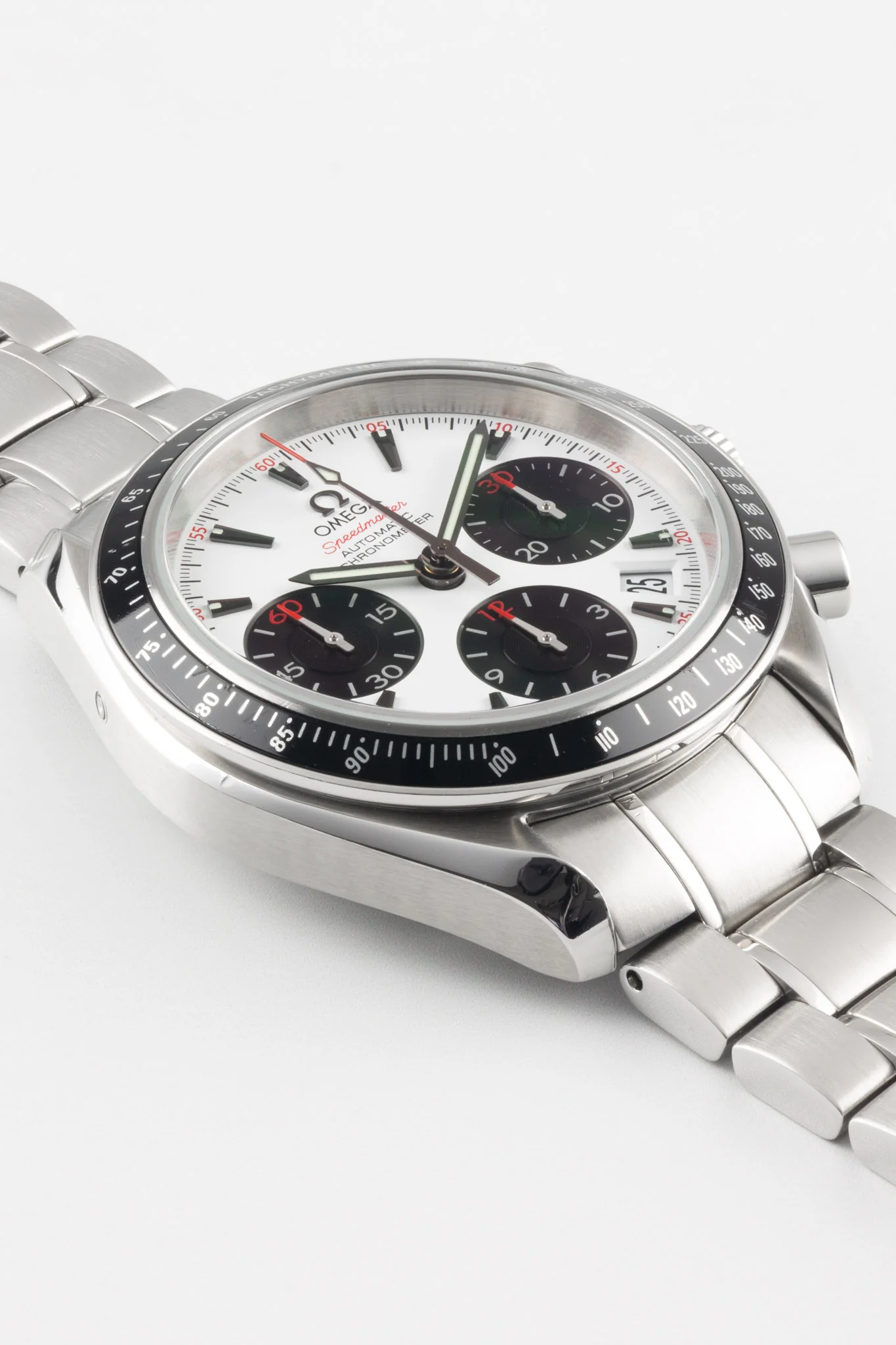 OMEGA Speedmaster Date 40mm - Panda Dial - Image 3
