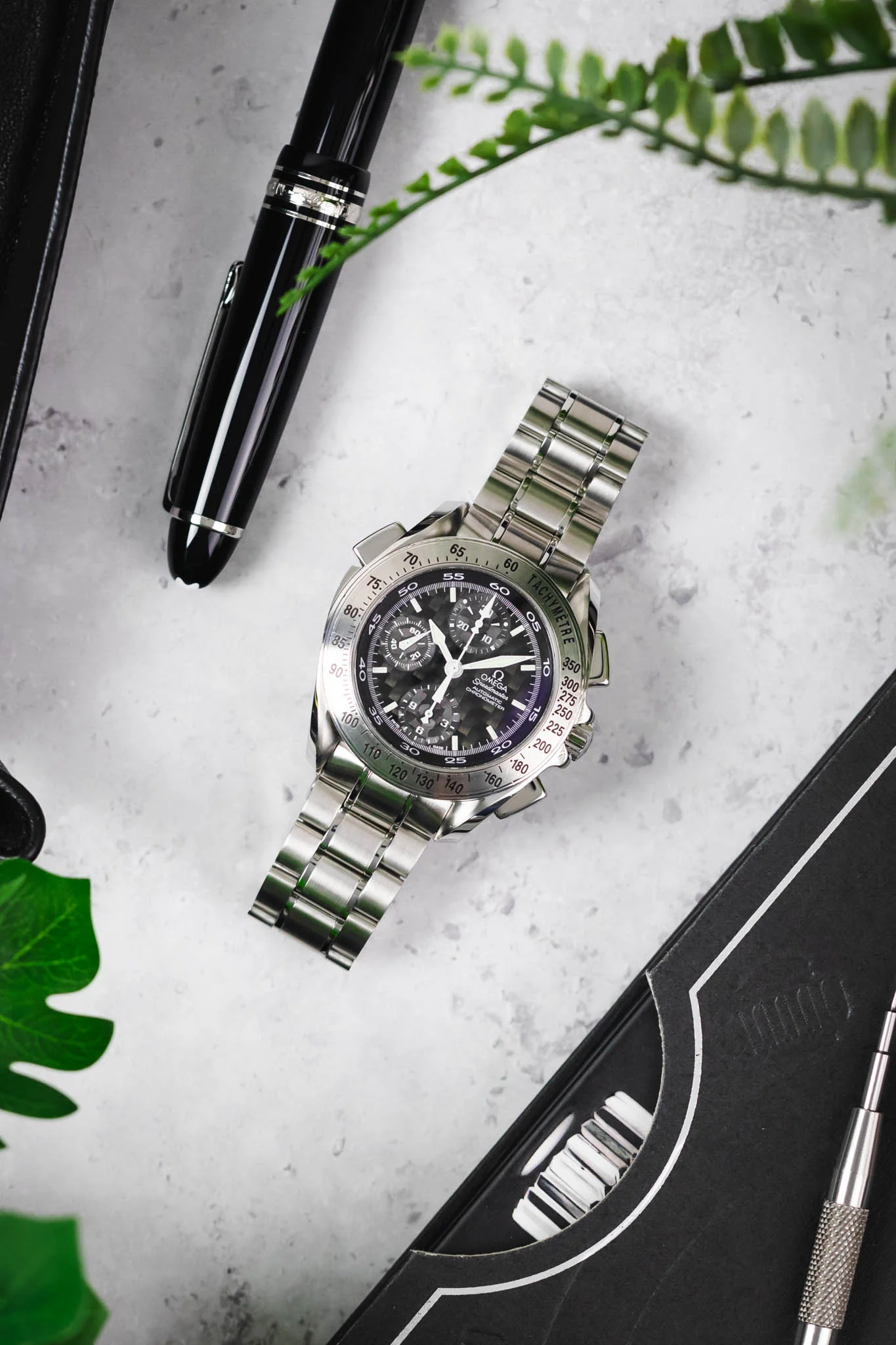 OMEGA Speedmaster Split-Seconds Chrono Carbon Dial -  42.25mm - Image 10