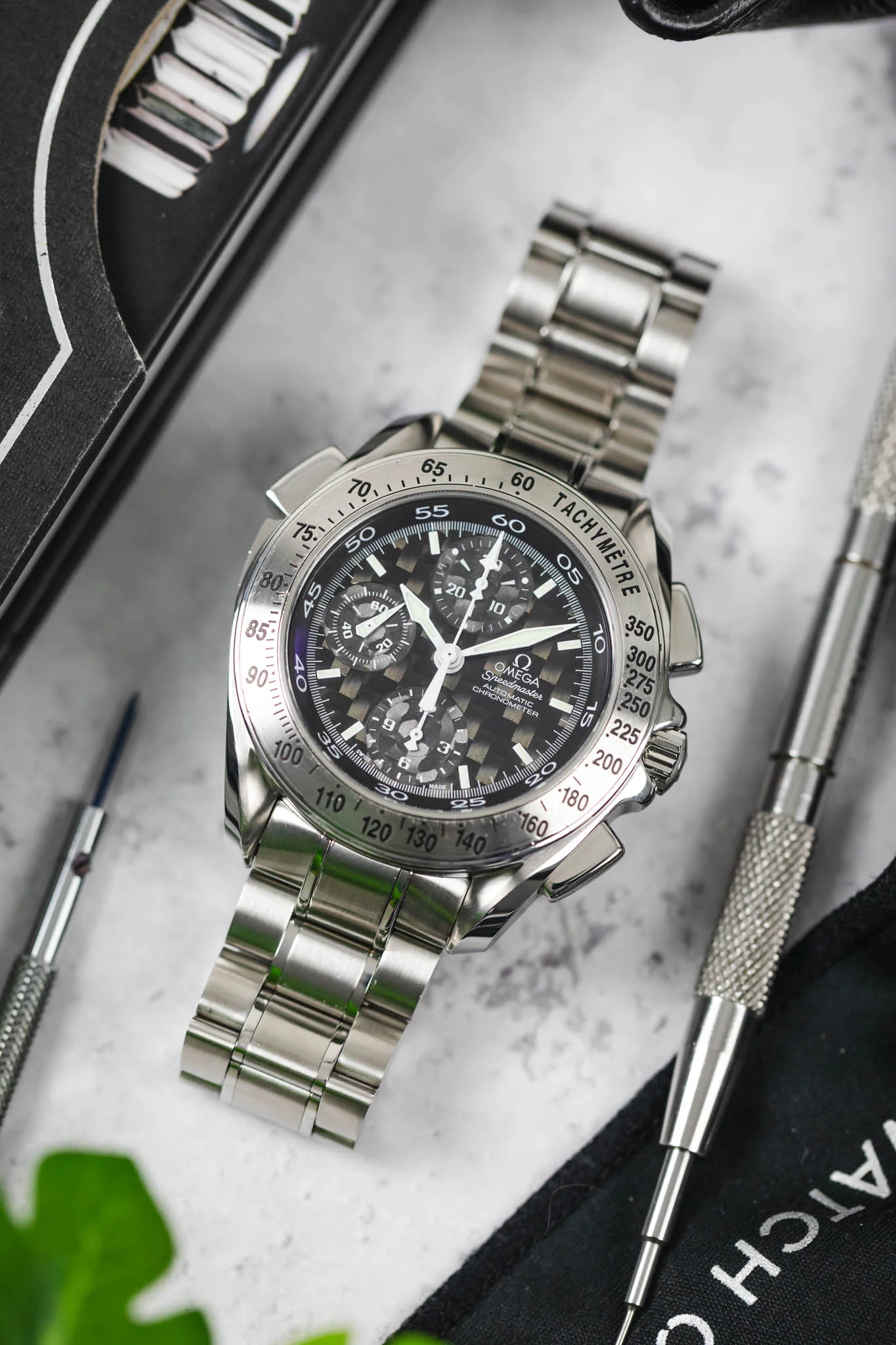OMEGA Speedmaster Split-Seconds Chrono Carbon Dial -  42.25mm - Image 6