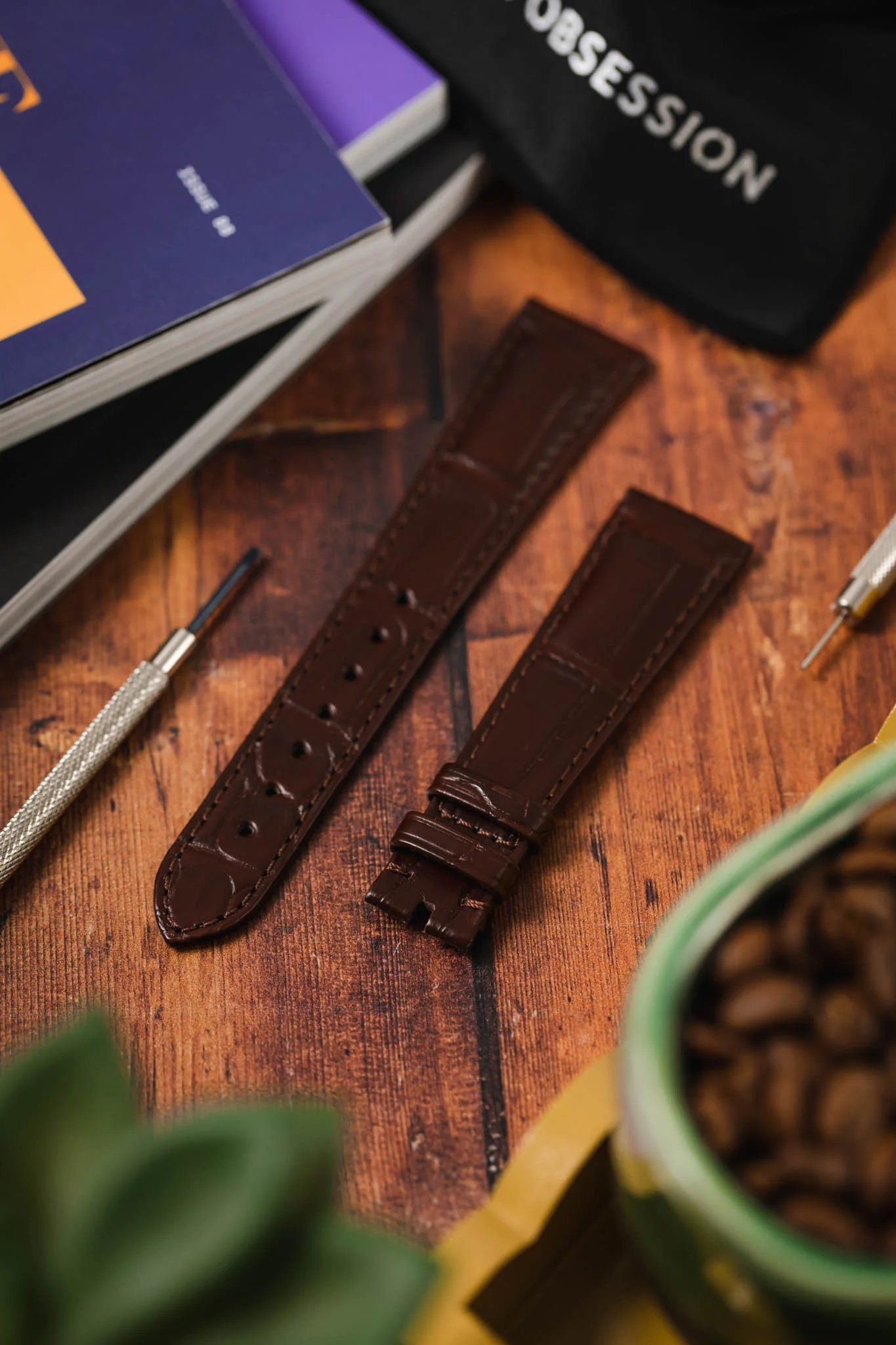 OMEGA Z016842 Genuine Alligator Low Profile 19mm Strap - BROWN - Image 2