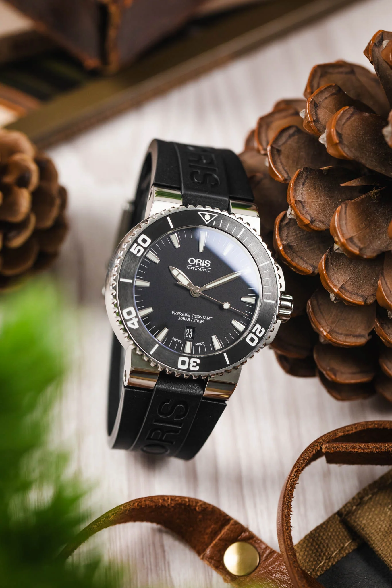 ORIS Aquis Date Dive Watch - Black Dial - Image 6