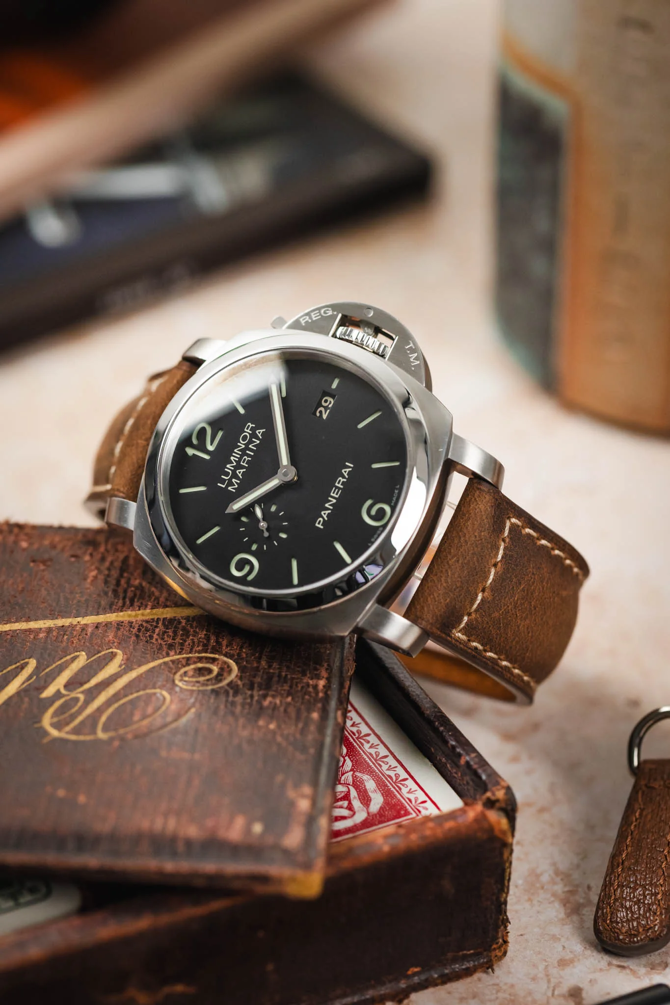 Padded Crazy Horse Watch Strap in BROWN - Image 4