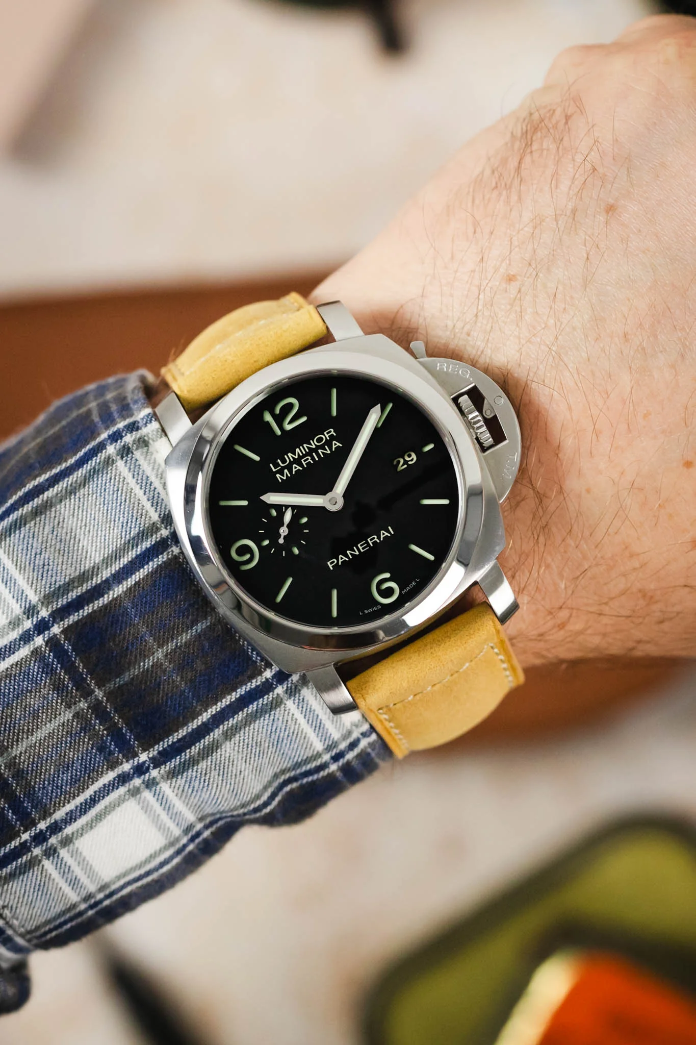 Padded Crazy Horse Watch Strap in TAN - Image 2