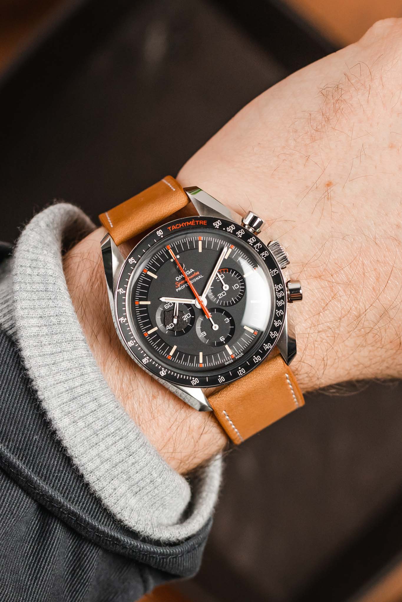 Pebro CLASSIC Unpadded Calfskin Leather Watch Strap in COGNAC - Image 2