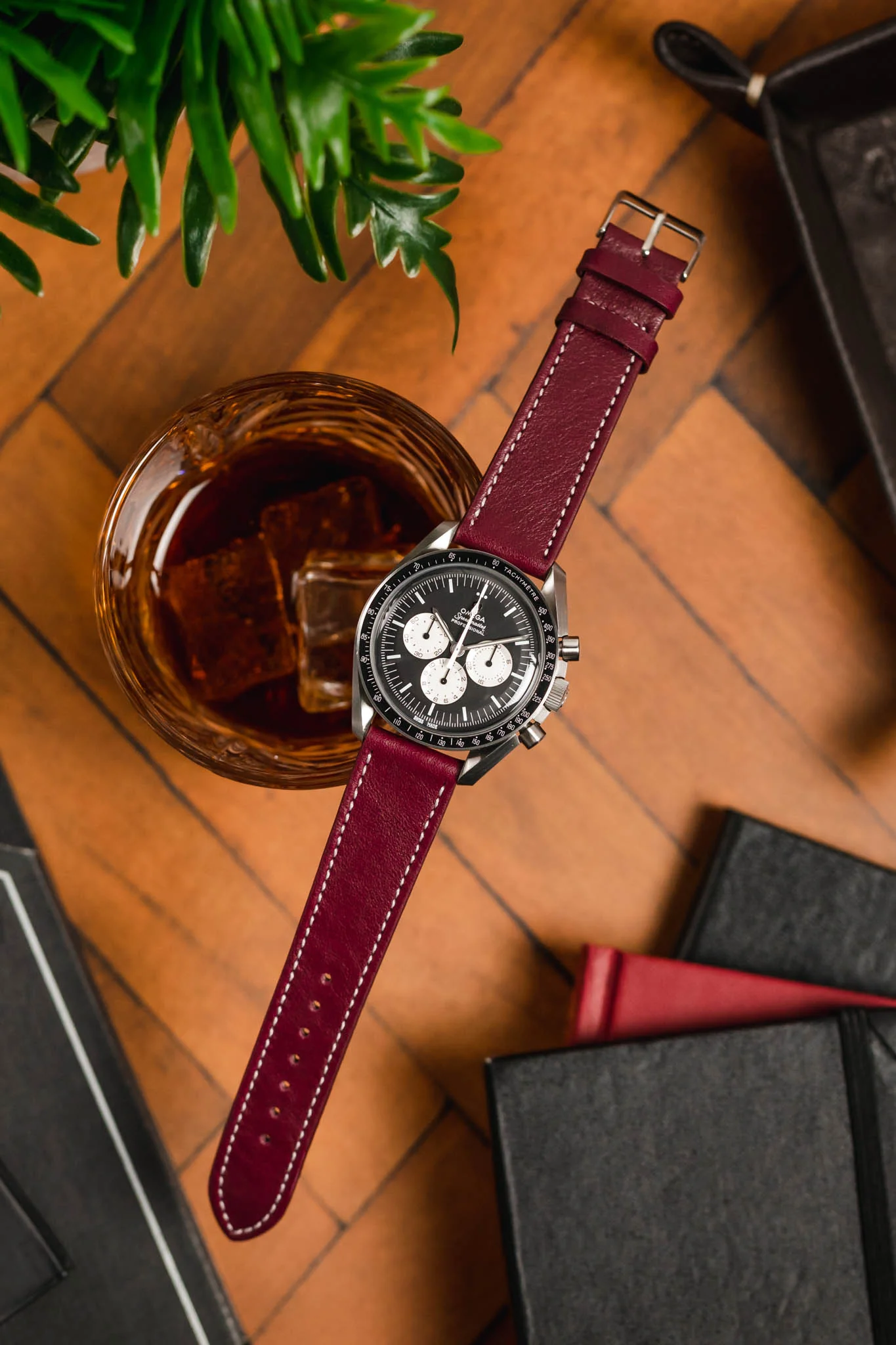 Pebro CLASSIC Unpadded Calfskin Leather Watch Strap in WINE RED - Image 4