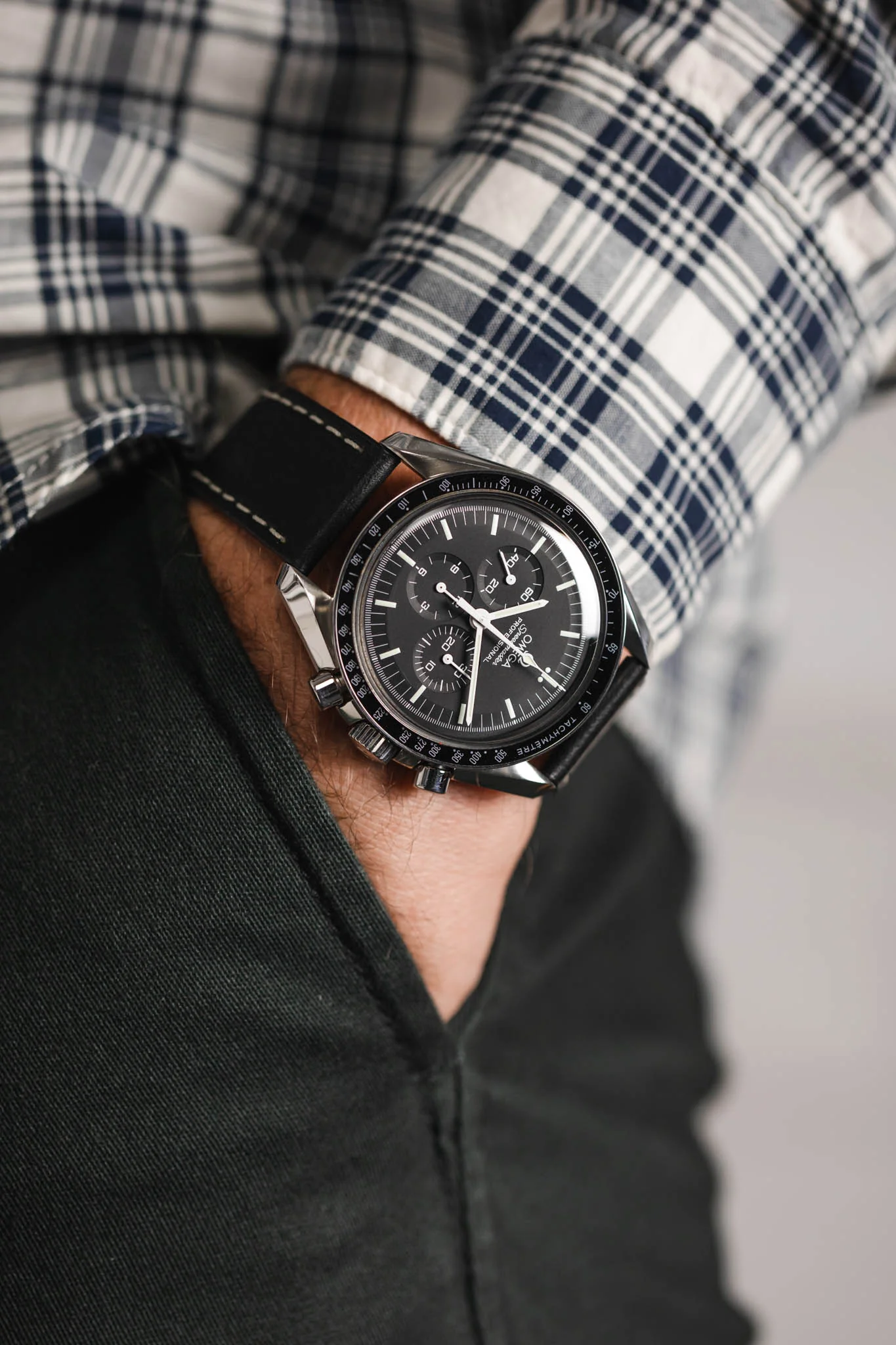 Pebro HALF-STITCH Calfskin Leather Watch Strap in BLACK - Image 6