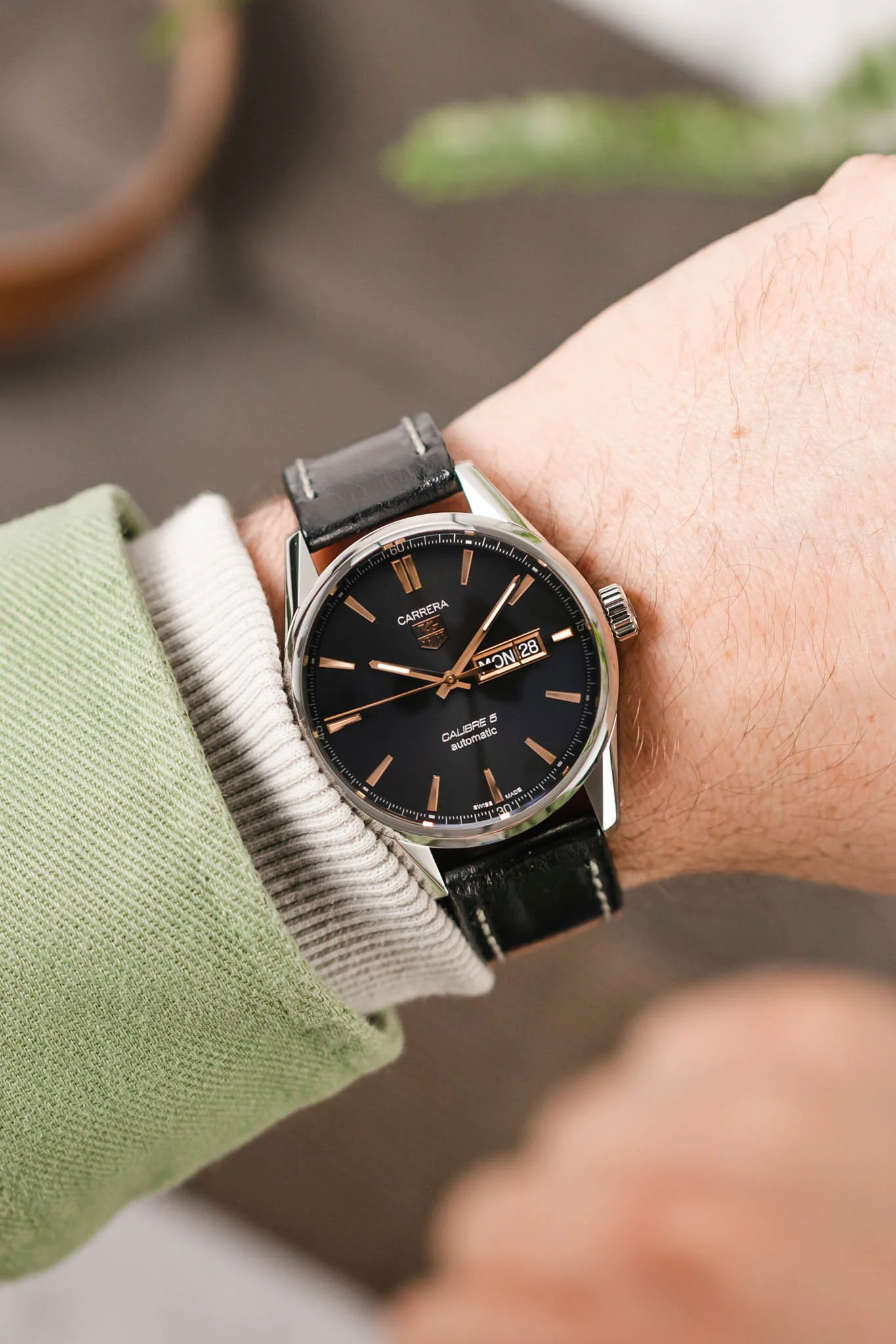 Pebro HISTORIC Hand-Finished Leather Watch Strap in BLACK - Image 2